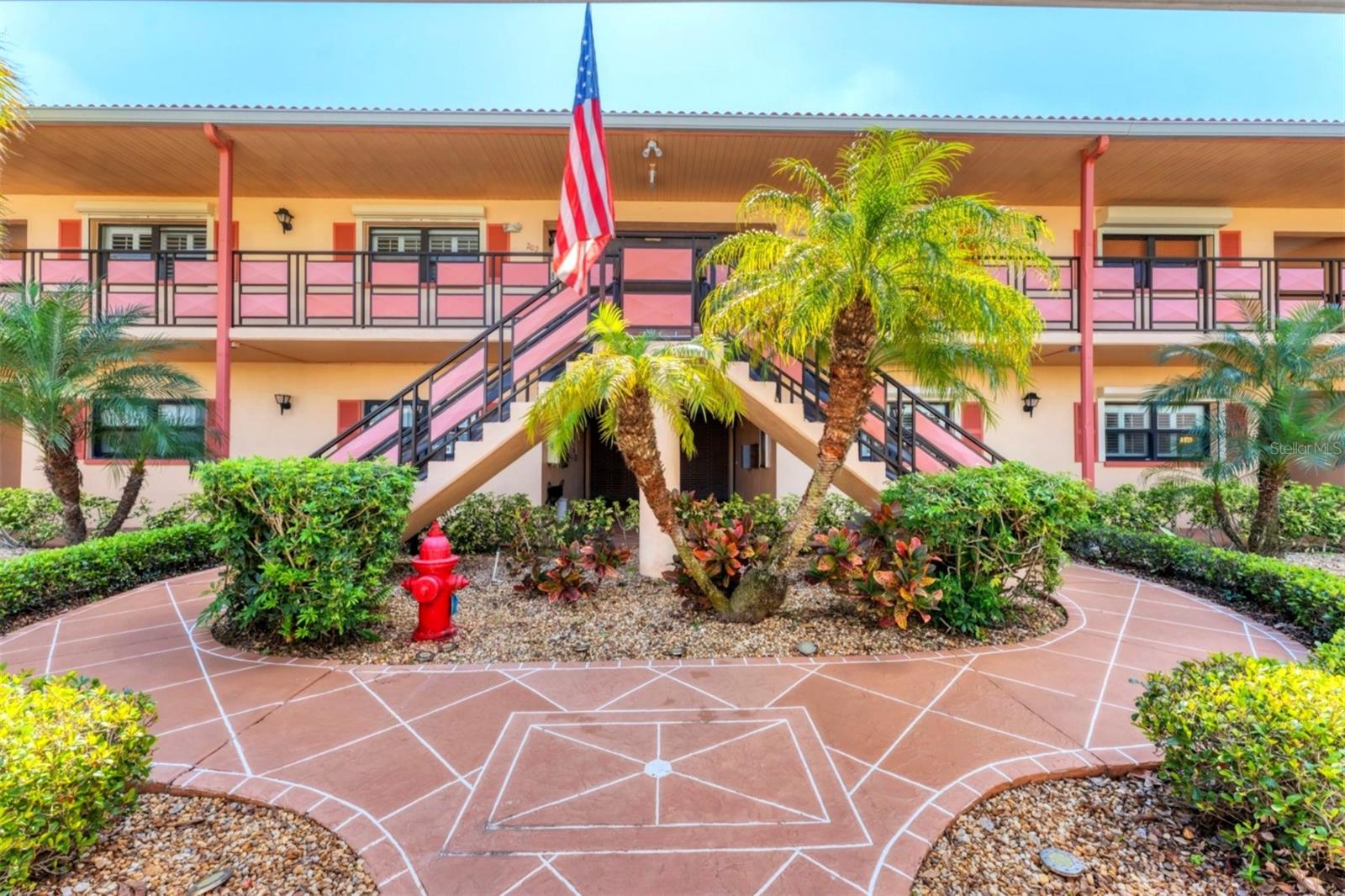 8140 TERRACE GARDEN DR N #103, ST PETERSBURG, FL, 33709