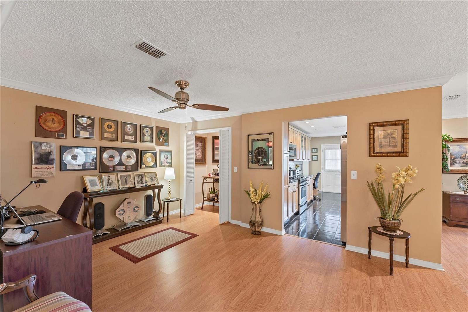 8140 TERRACE GARDEN DR N #103, ST PETERSBURG, FL, 33709
