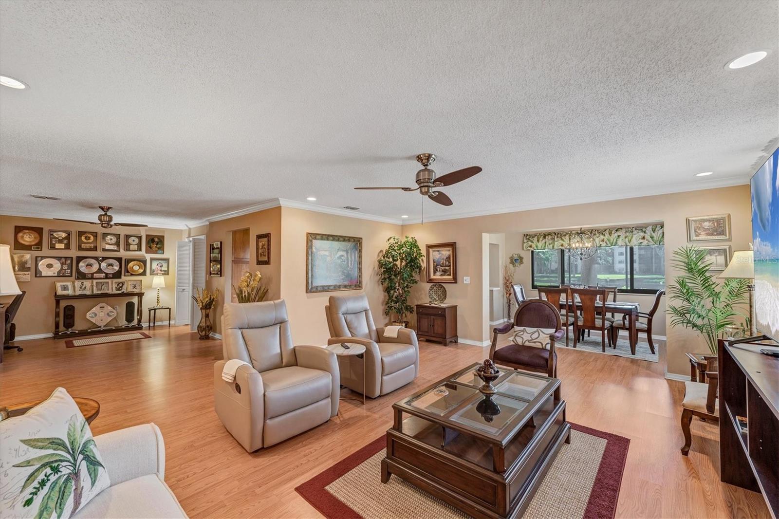 8140 TERRACE GARDEN DR N #103, ST PETERSBURG, FL, 33709