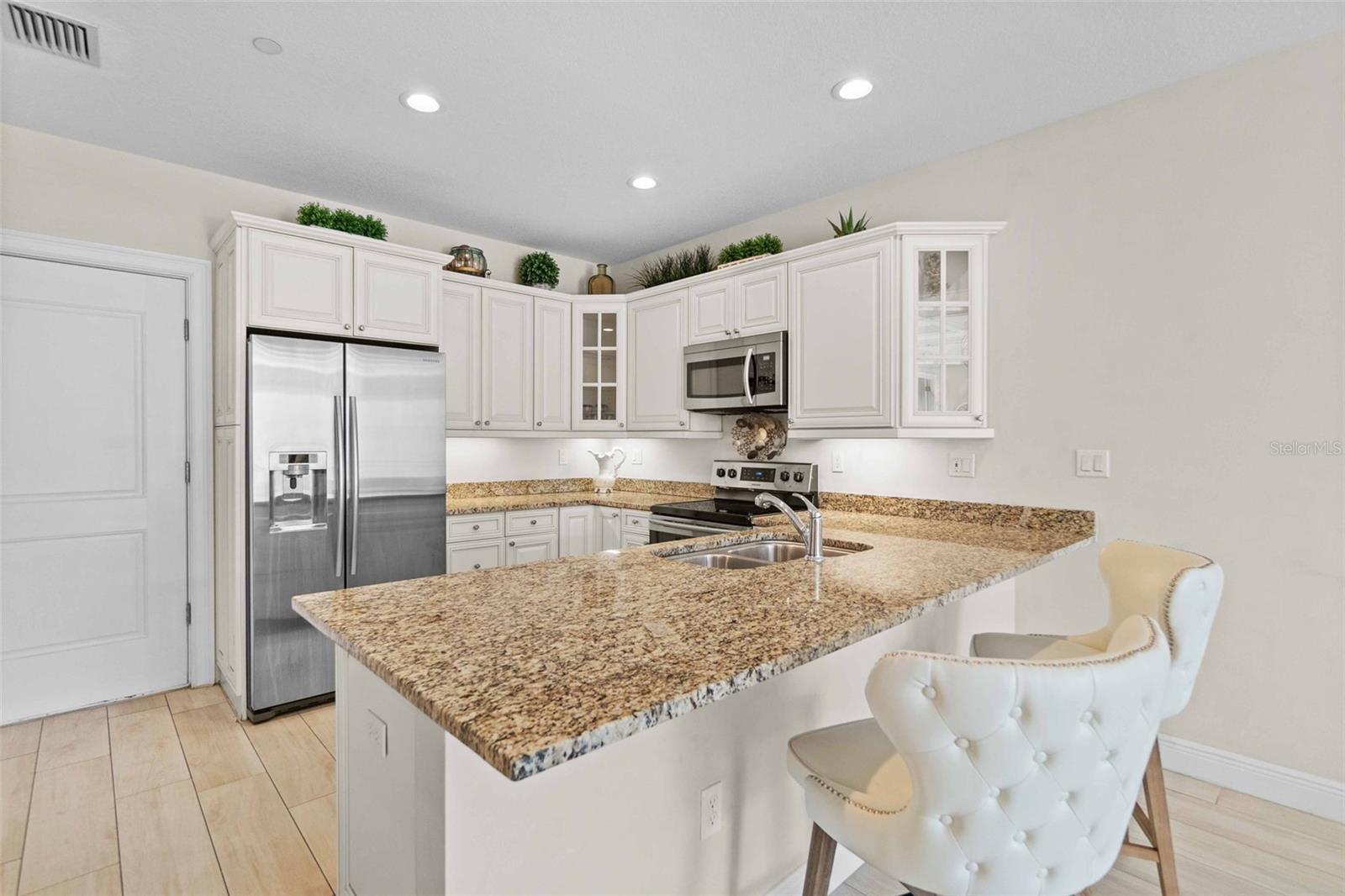 525 N ORANGE AVE #302, SARASOTA, FL, 34236