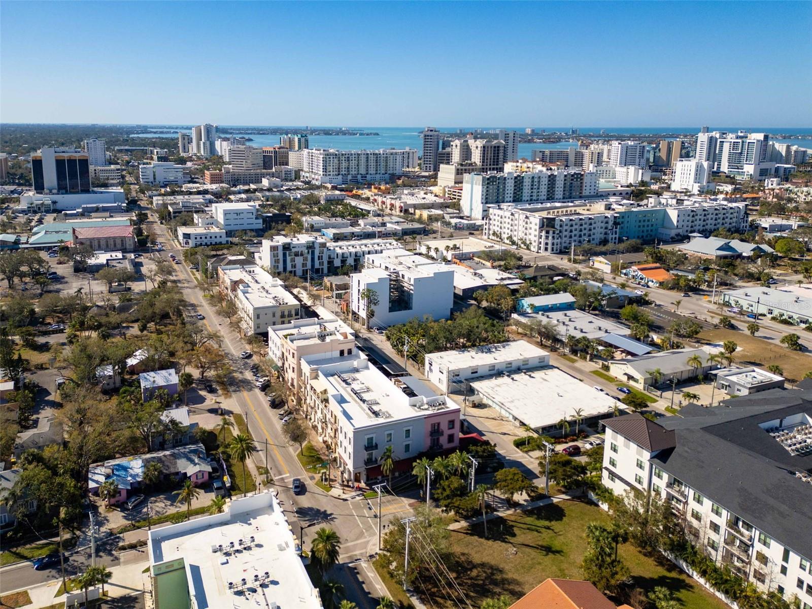 525 N ORANGE AVE #302, SARASOTA, FL, 34236