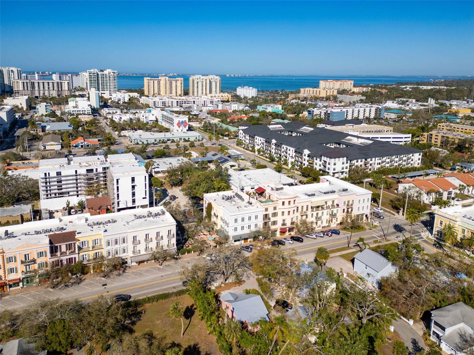 525 N ORANGE AVE #302, SARASOTA, FL, 34236