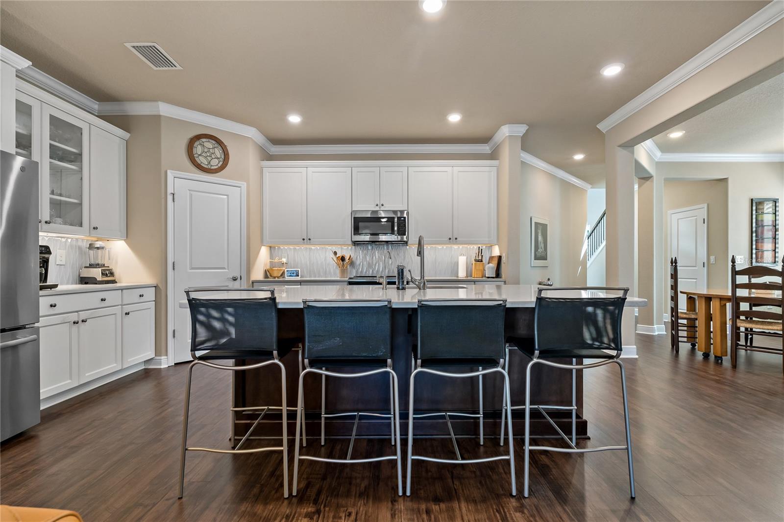 582 OZONA VILLAGE DR, PALM HARBOR, FL, 34683