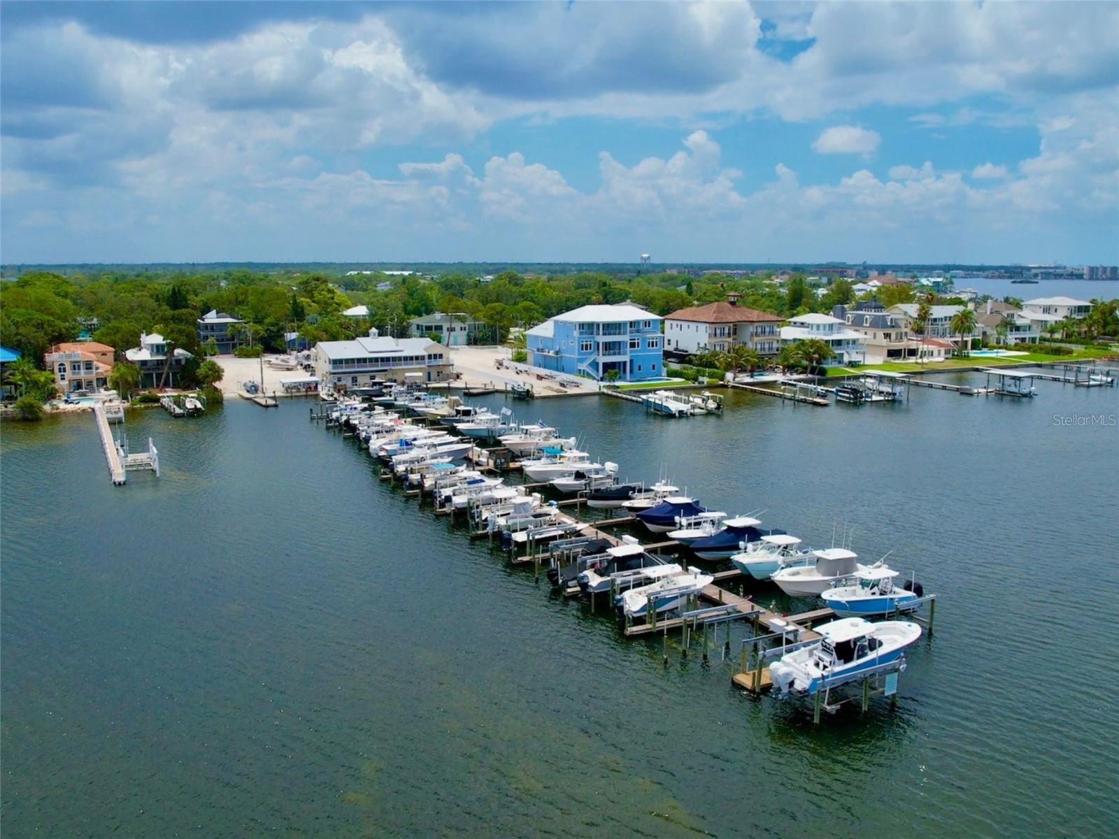 582 OZONA VILLAGE DR, PALM HARBOR, FL, 34683