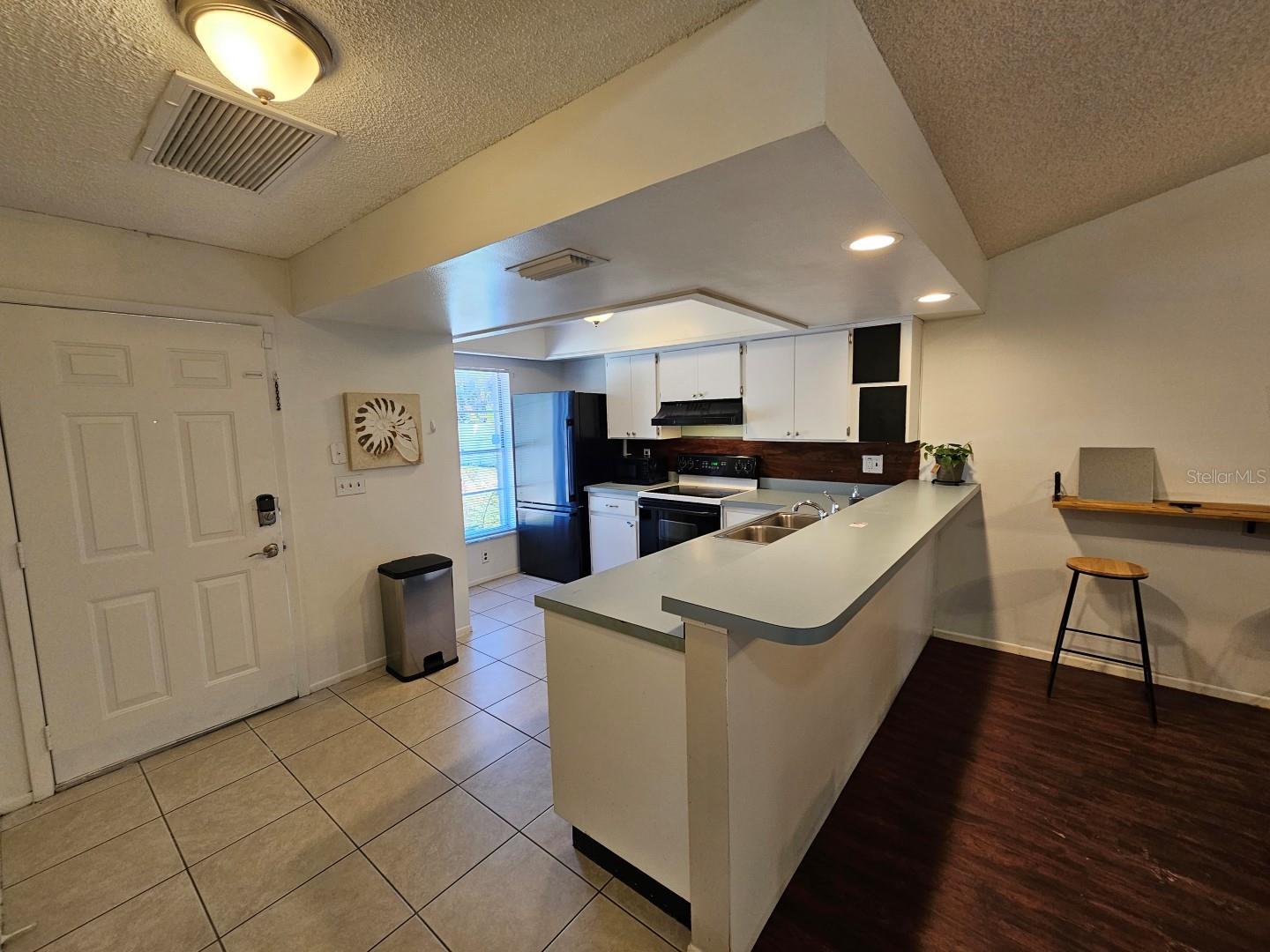 5157 GAINSVILLE DR, TEMPLE TERRACE, FL, 33617