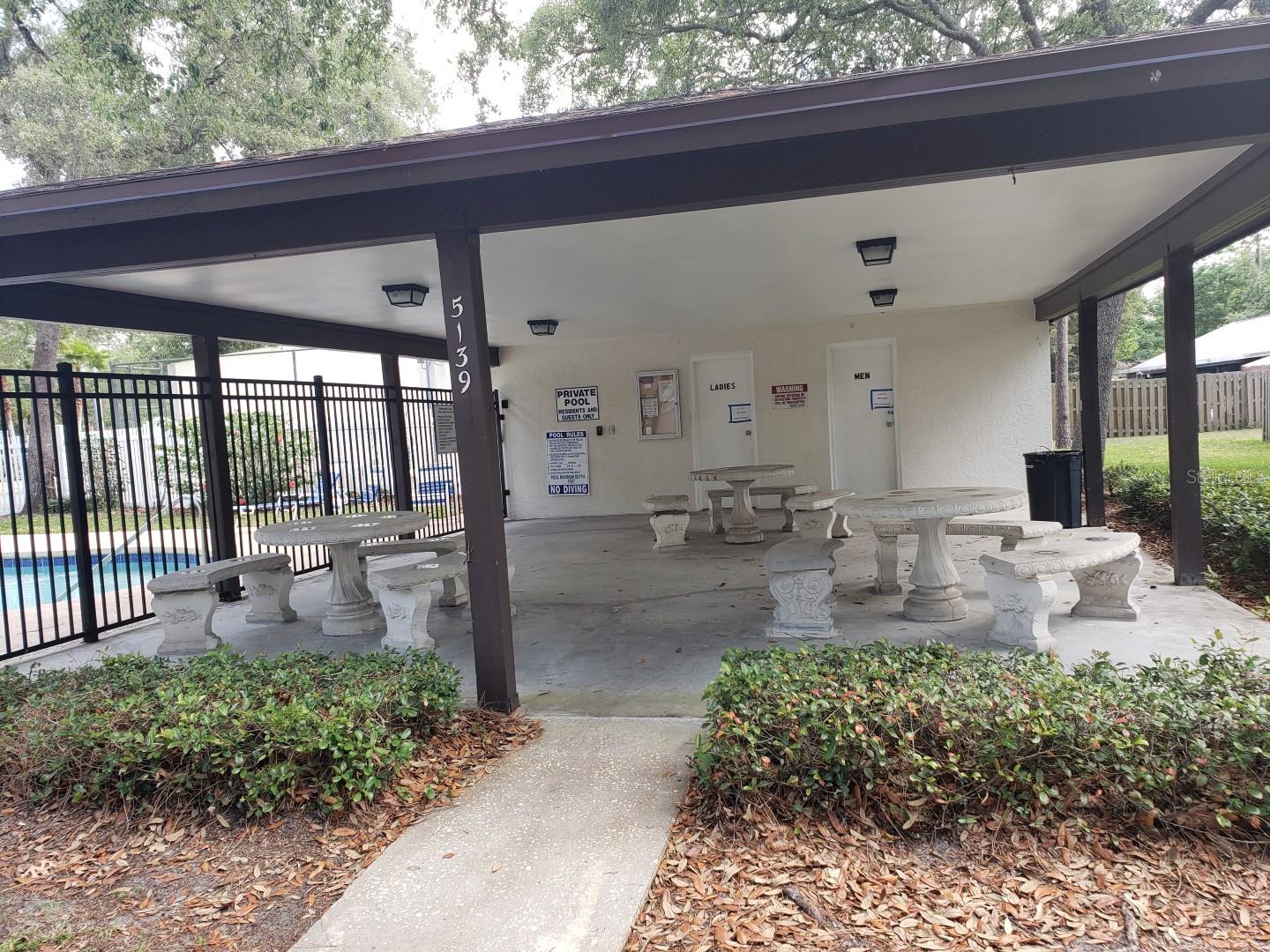 5157 GAINSVILLE DR, TEMPLE TERRACE, FL, 33617