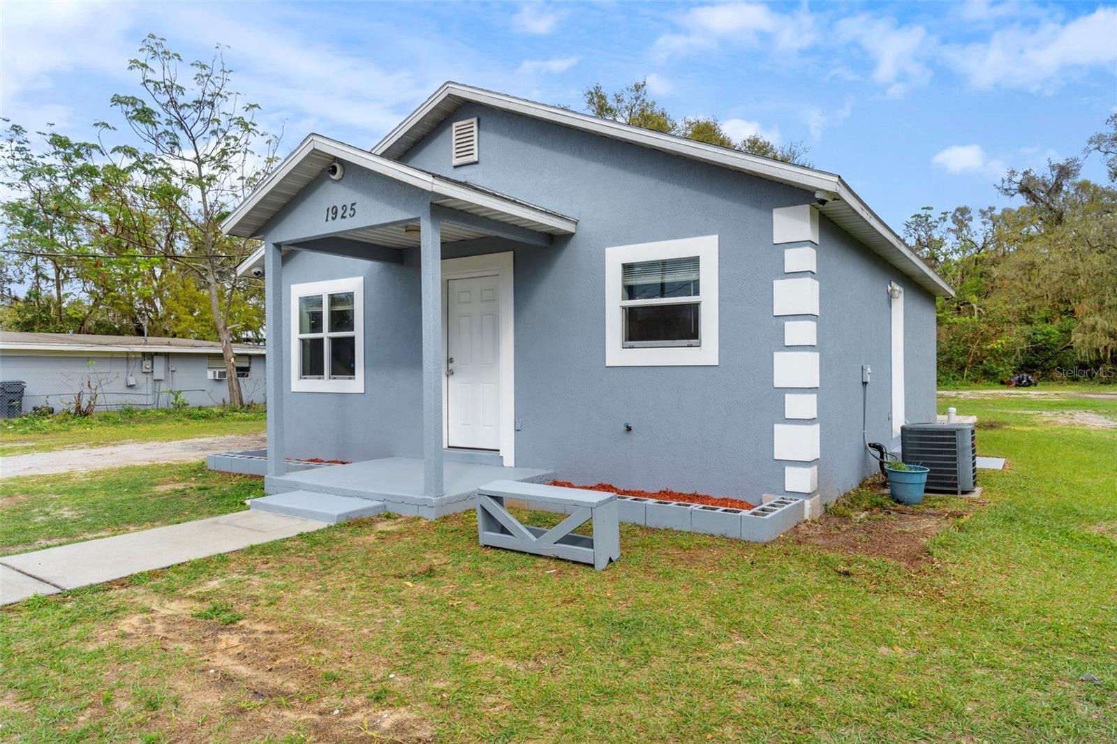 1925 N COMBEE RD, LAKELAND, FL, 33801
