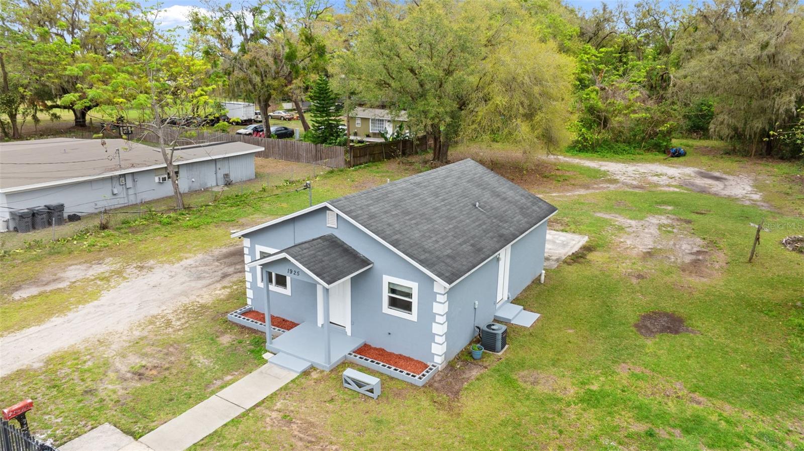 1925 N COMBEE RD, LAKELAND, FL, 33801