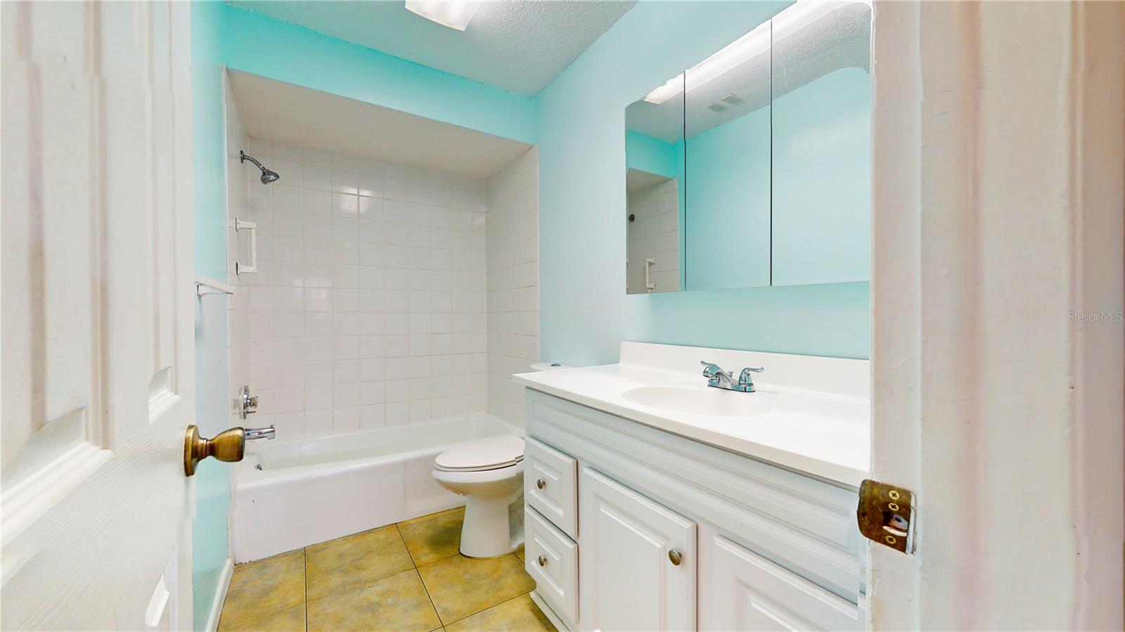 701 N INDIAN RIVER DR #107, FORT PIERCE, FL, 34950