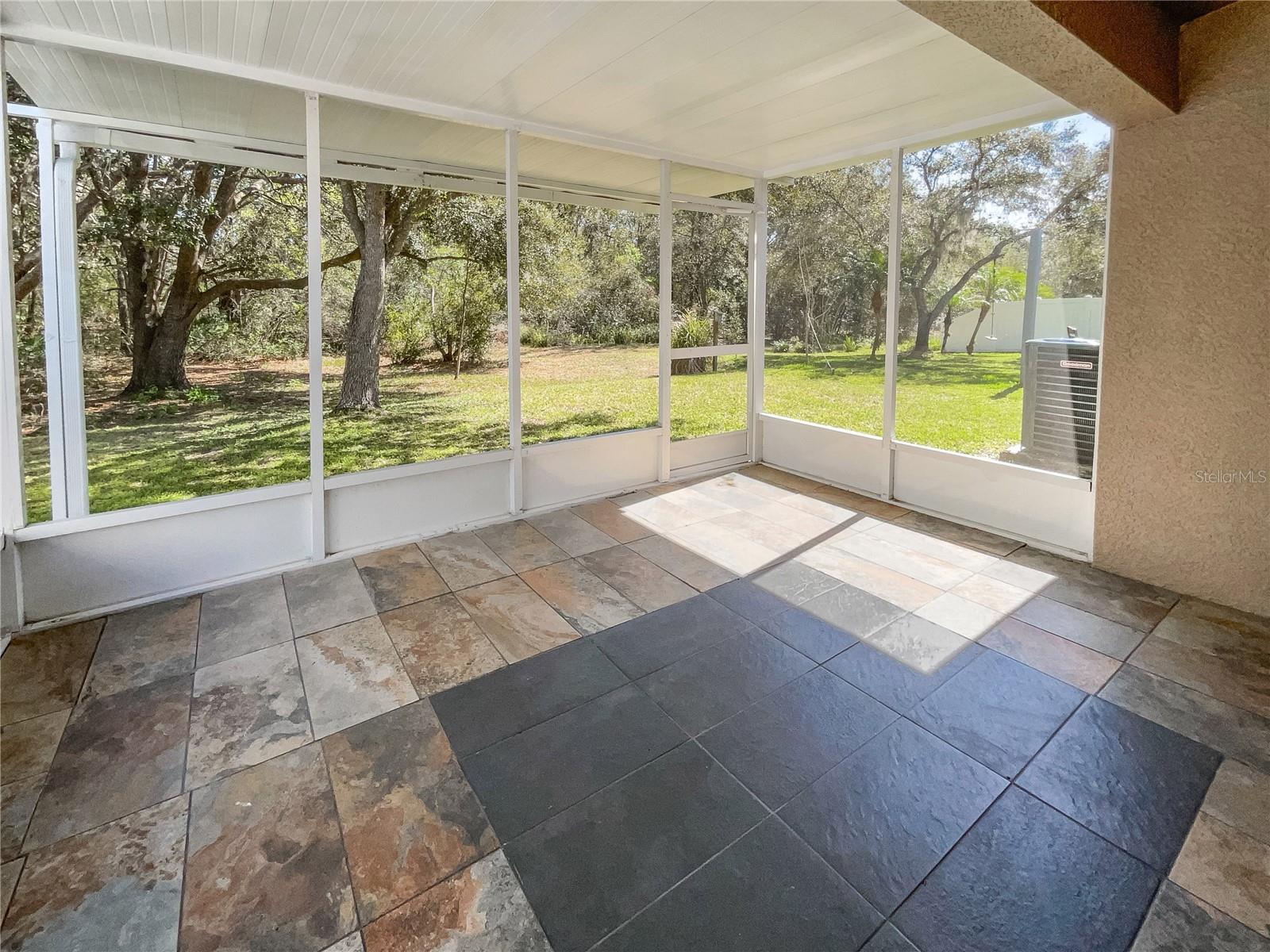 18233 PORTSIDE ST, TAMPA, FL, 33647