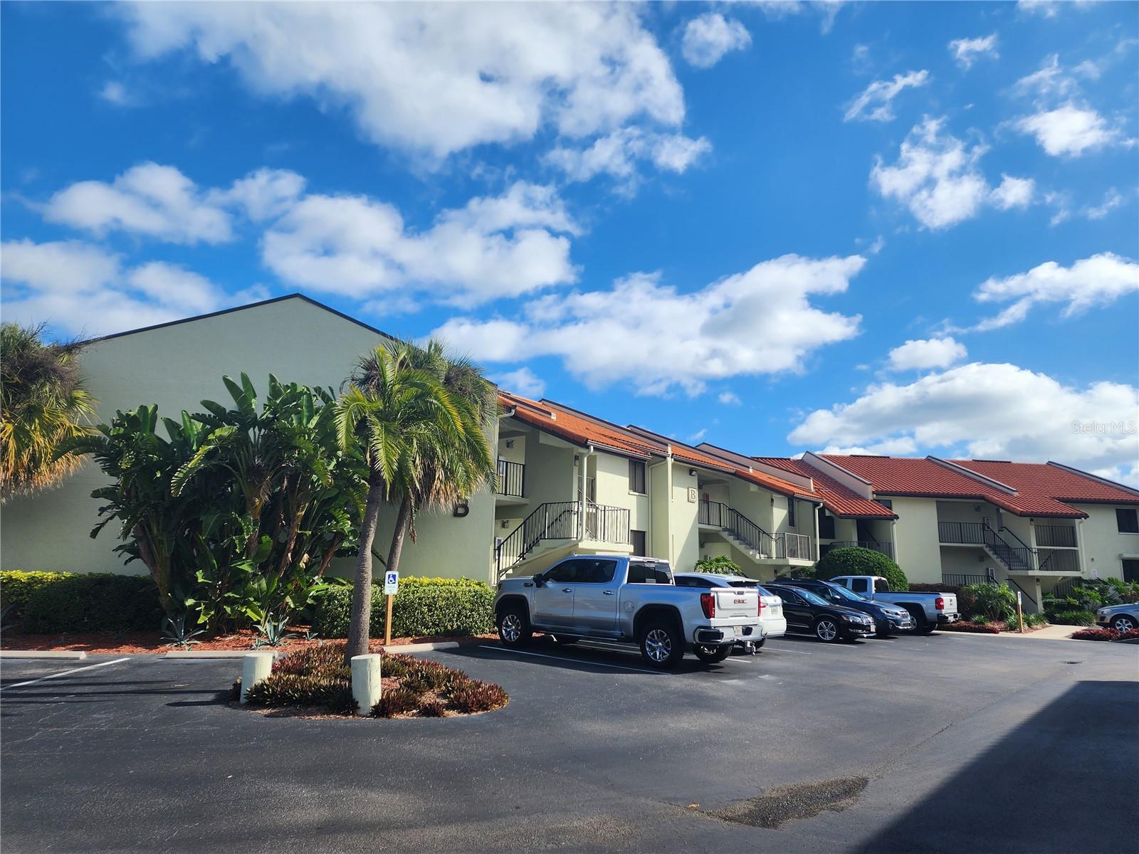 1515 PINELLAS BAYWAY S #17, TIERRA VERDE, FL, 33715
