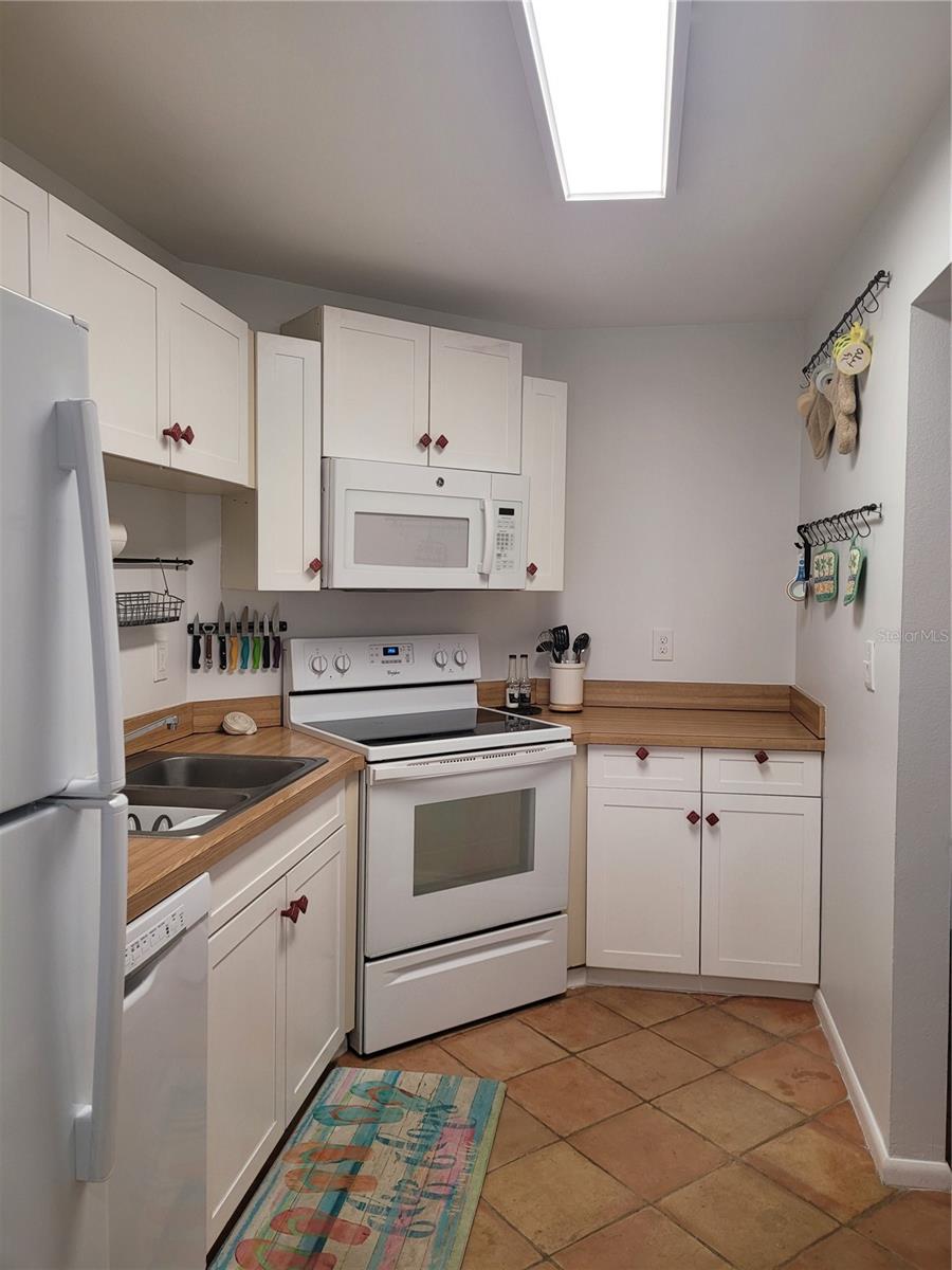 1515 PINELLAS BAYWAY S #17, TIERRA VERDE, FL, 33715