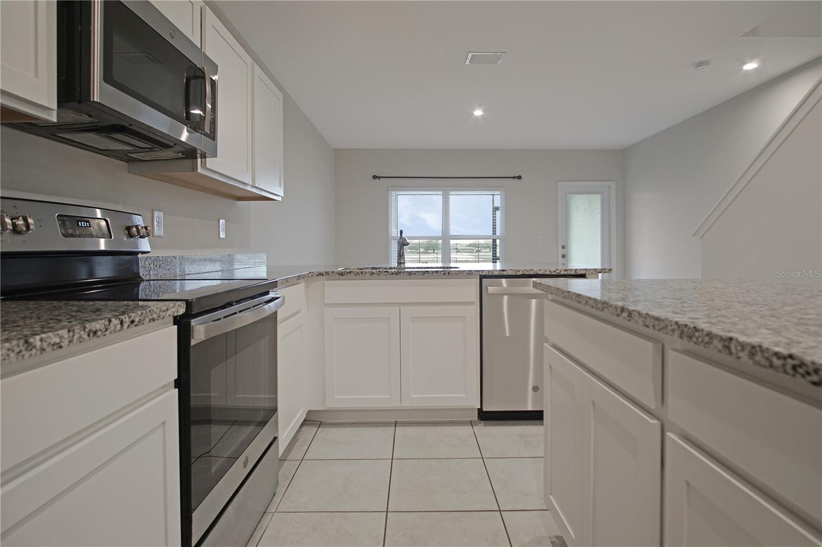 345 SEDGEWICK DR, DAVENPORT, FL, 33837