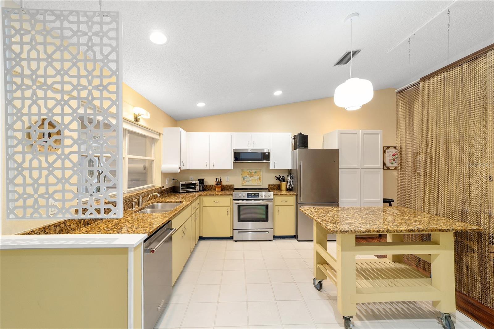 9272 SW 97TH PL #B, OCALA, FL, 34481