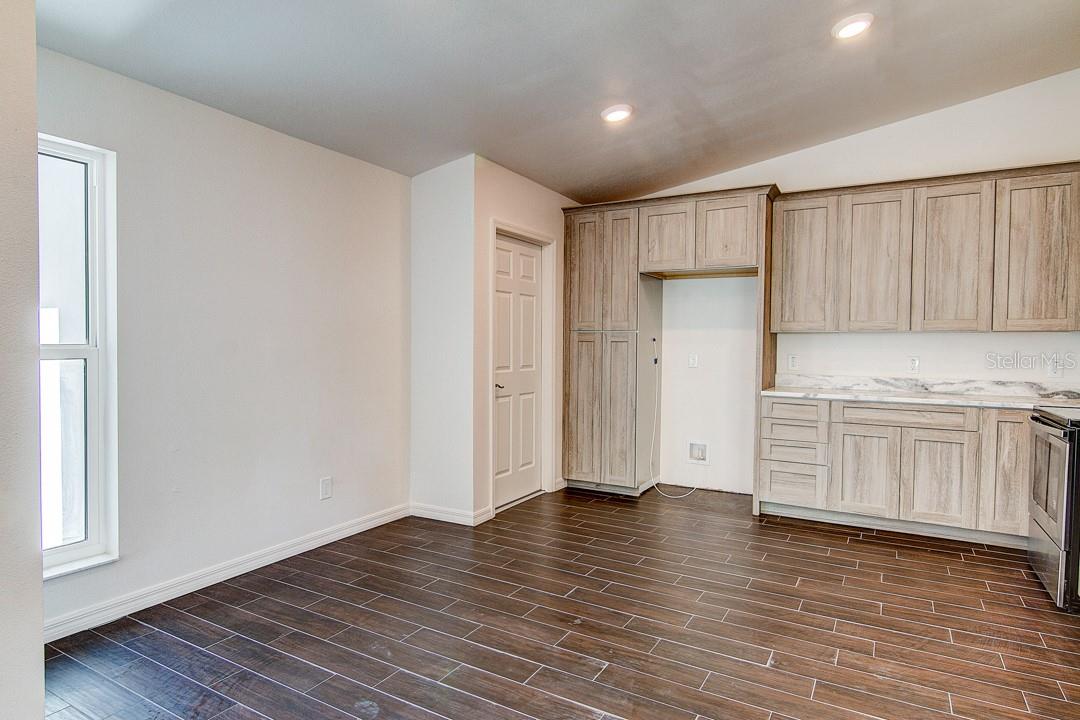 14334 CHANNEL DR, LARGO, FL, 33774