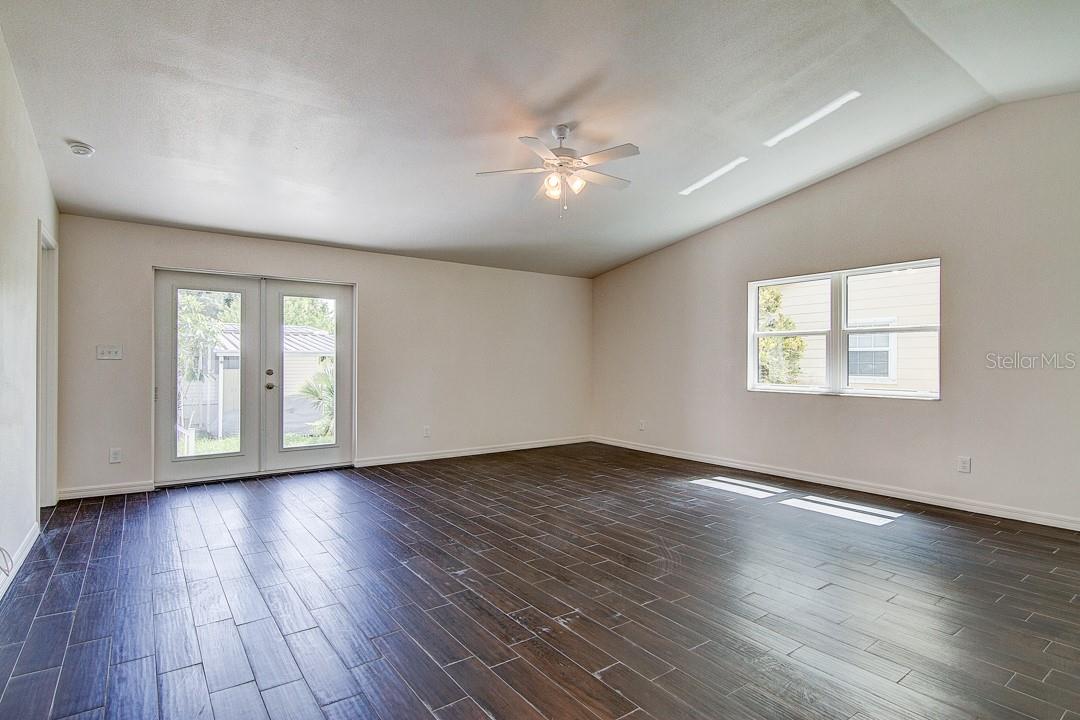 14334 CHANNEL DR, LARGO, FL, 33774