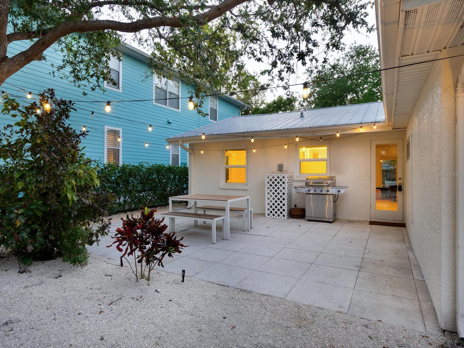 3629 ALMERIA AVE, SARASOTA, FL, 34239