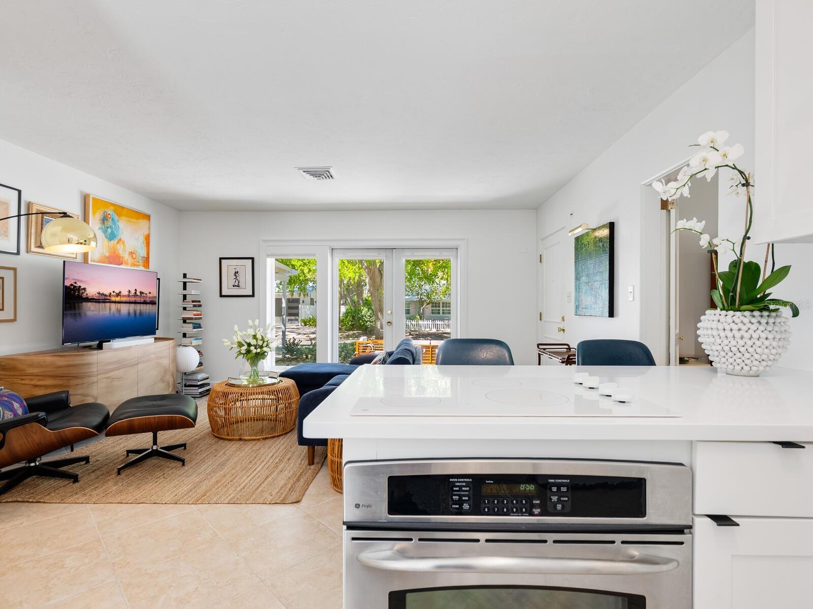 3629 ALMERIA AVE, SARASOTA, FL, 34239