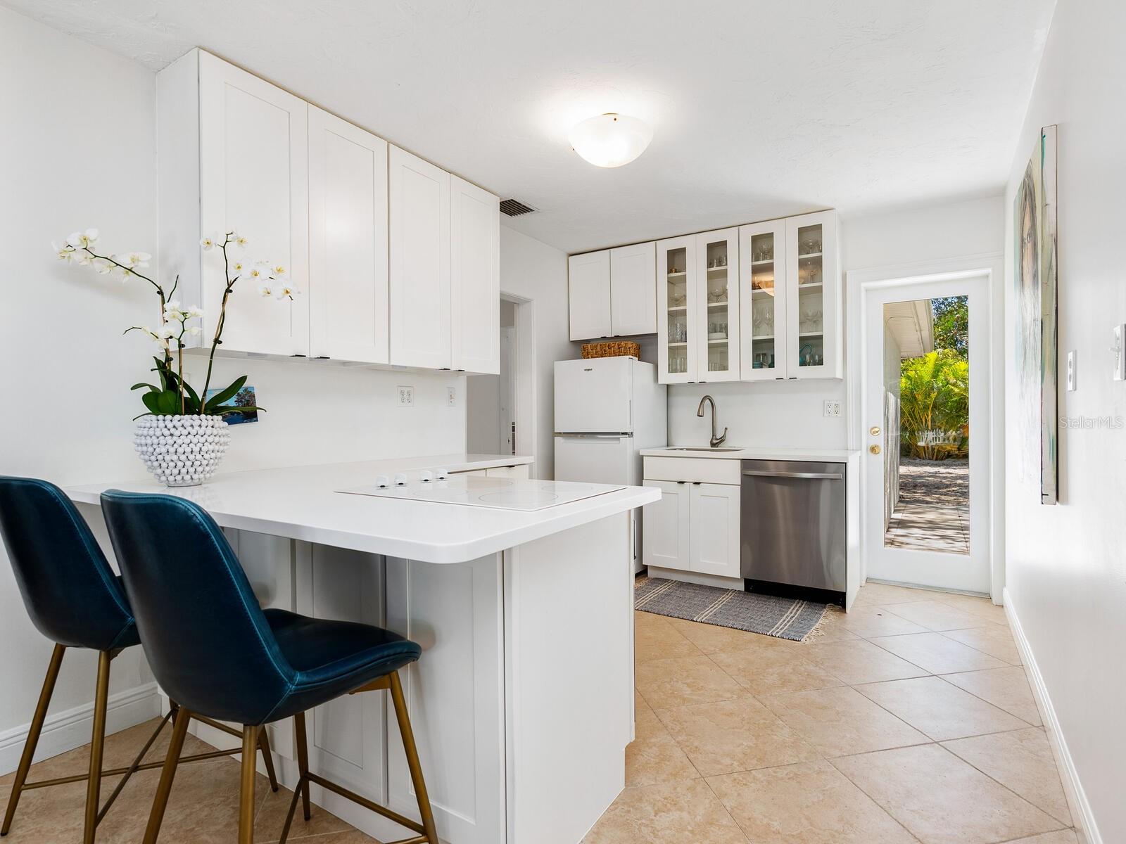 3629 ALMERIA AVE, SARASOTA, FL, 34239