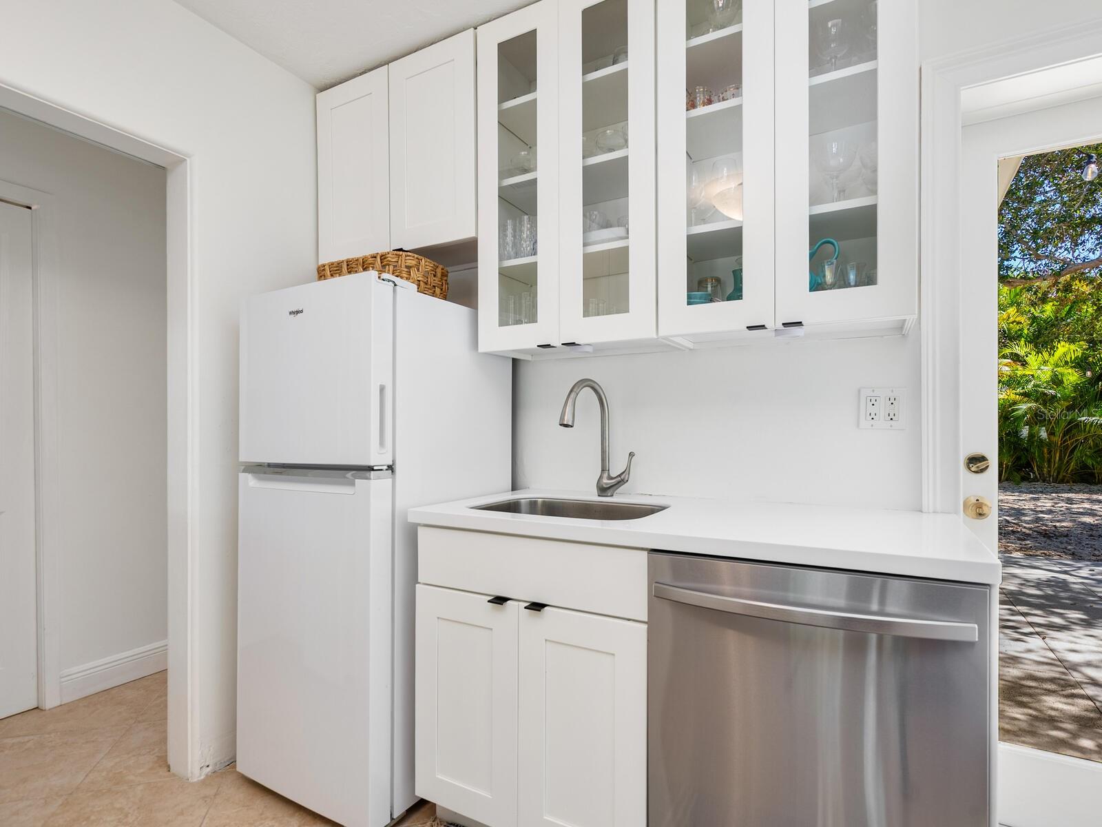 3629 ALMERIA AVE, SARASOTA, FL, 34239