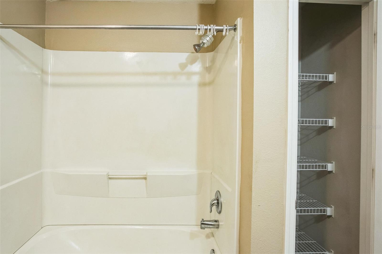 13016 BOGGY CREEK DR, RIVERVIEW, FL, 33579