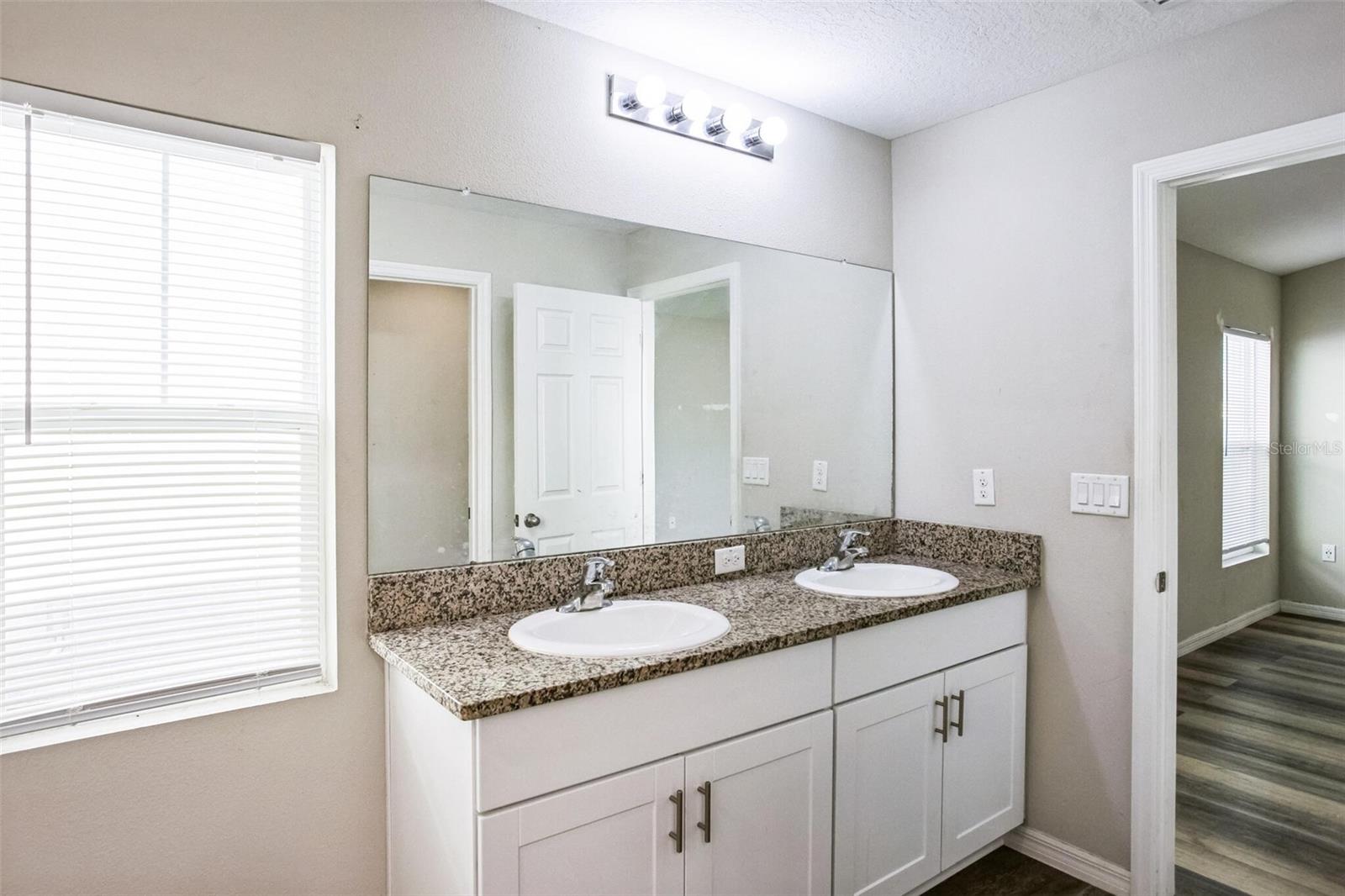 13016 BOGGY CREEK DR, RIVERVIEW, FL, 33579