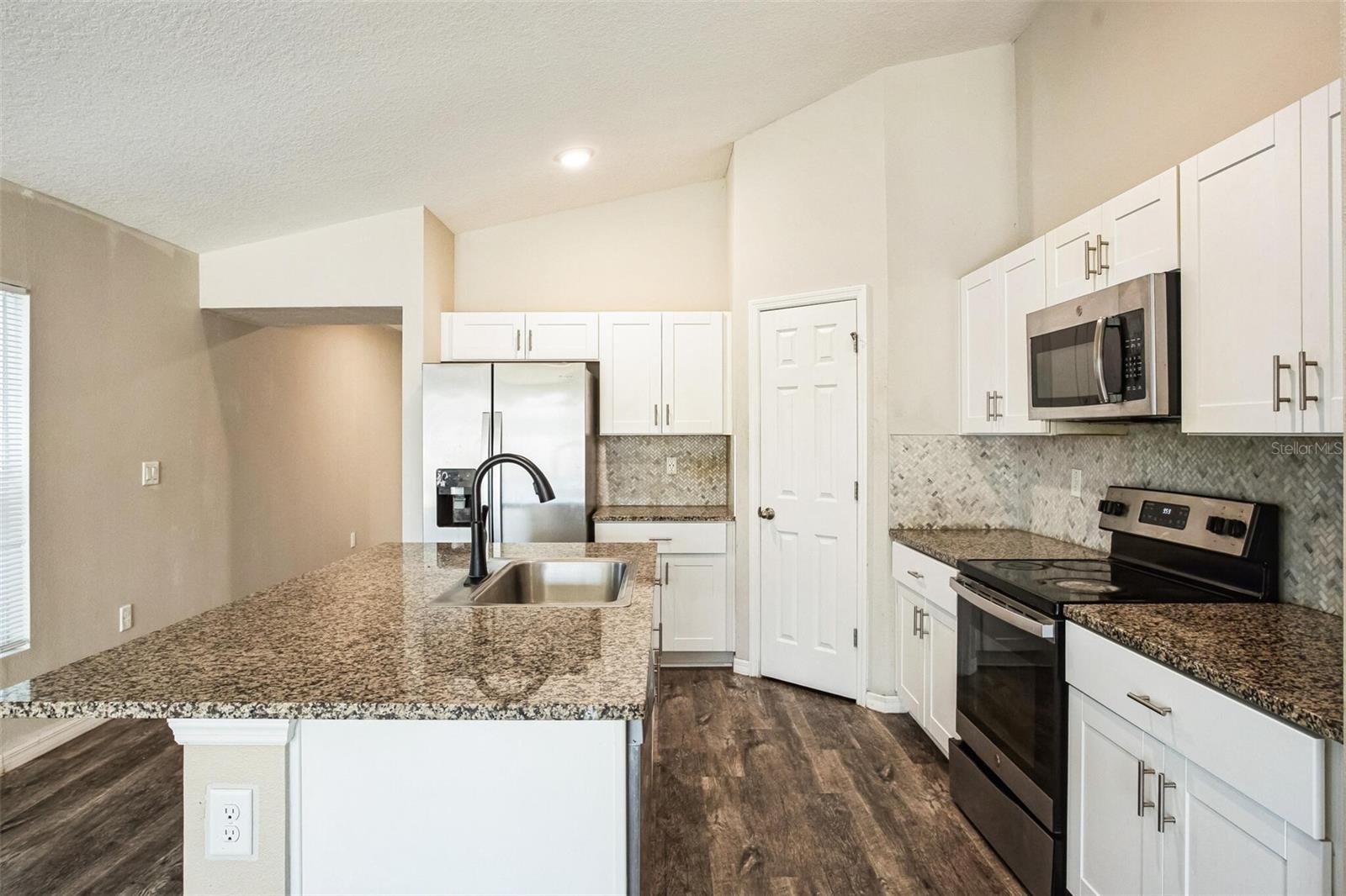 13016 BOGGY CREEK DR, RIVERVIEW, FL, 33579