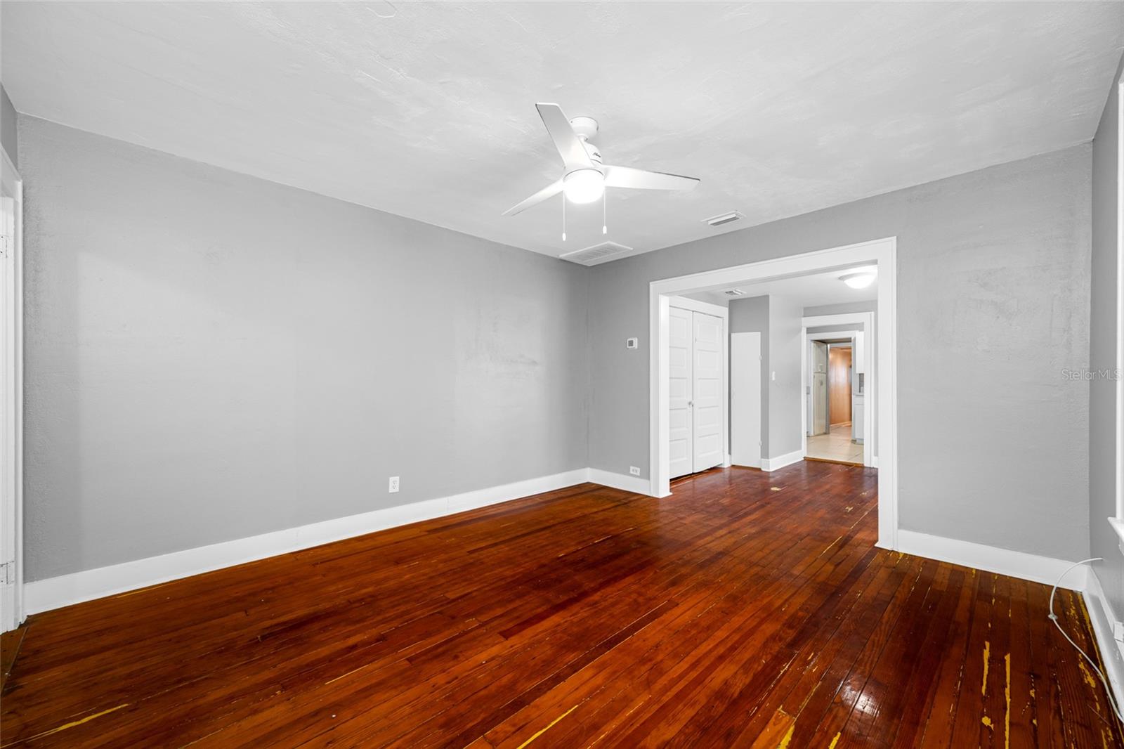 301 W WOODLAWN AVE, TAMPA, FL, 33603
