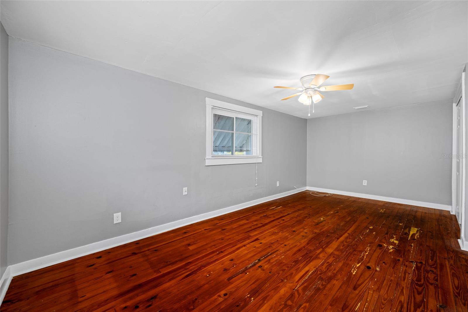 301 W WOODLAWN AVE, TAMPA, FL, 33603