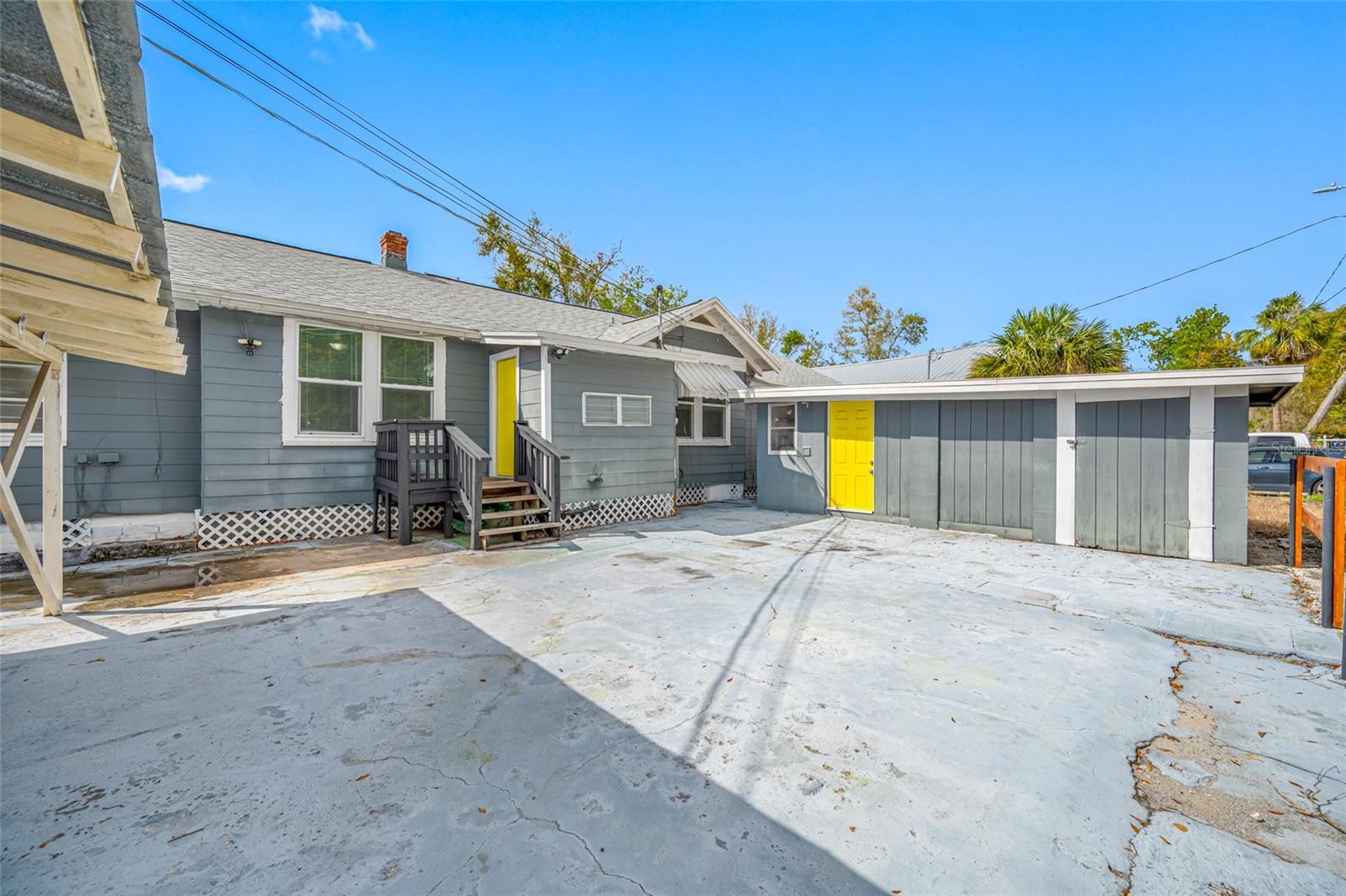 301 W WOODLAWN AVE, TAMPA, FL, 33603