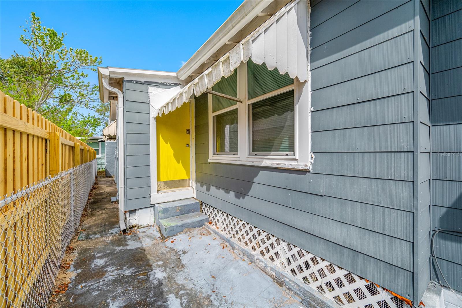 301 W WOODLAWN AVE, TAMPA, FL, 33603