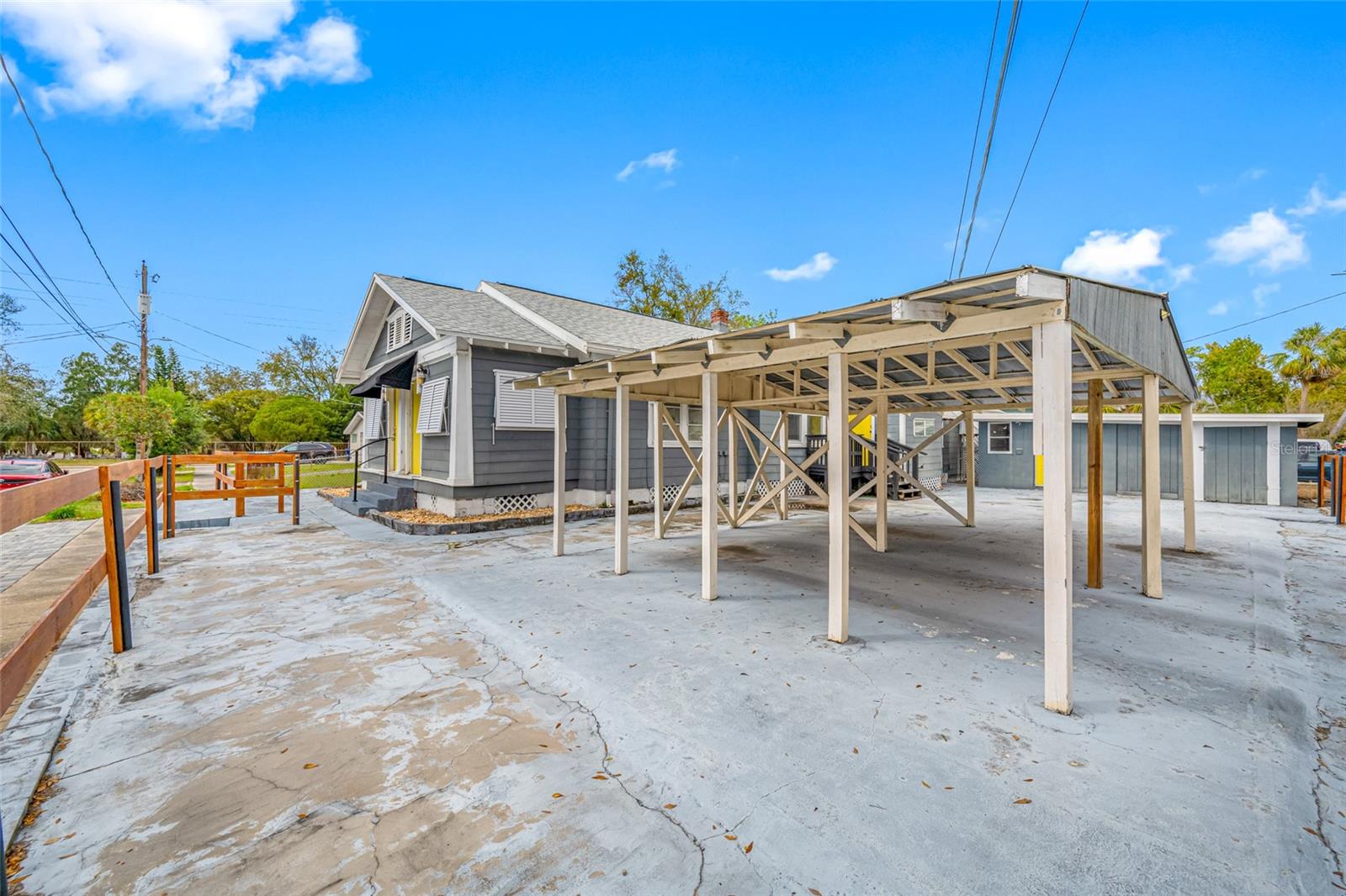 301 W WOODLAWN AVE, TAMPA, FL, 33603