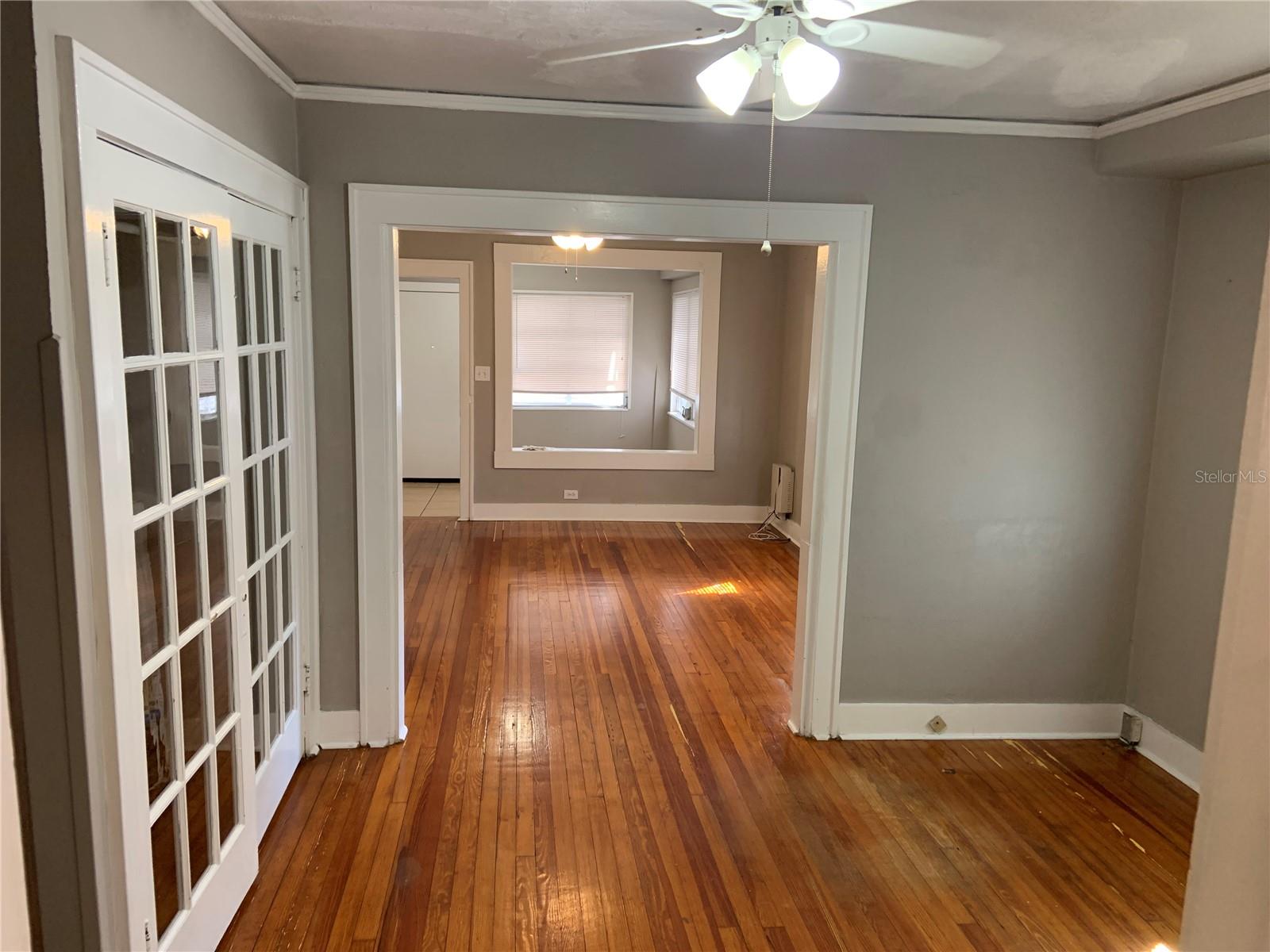 301 W WOODLAWN AVE, TAMPA, FL, 33603