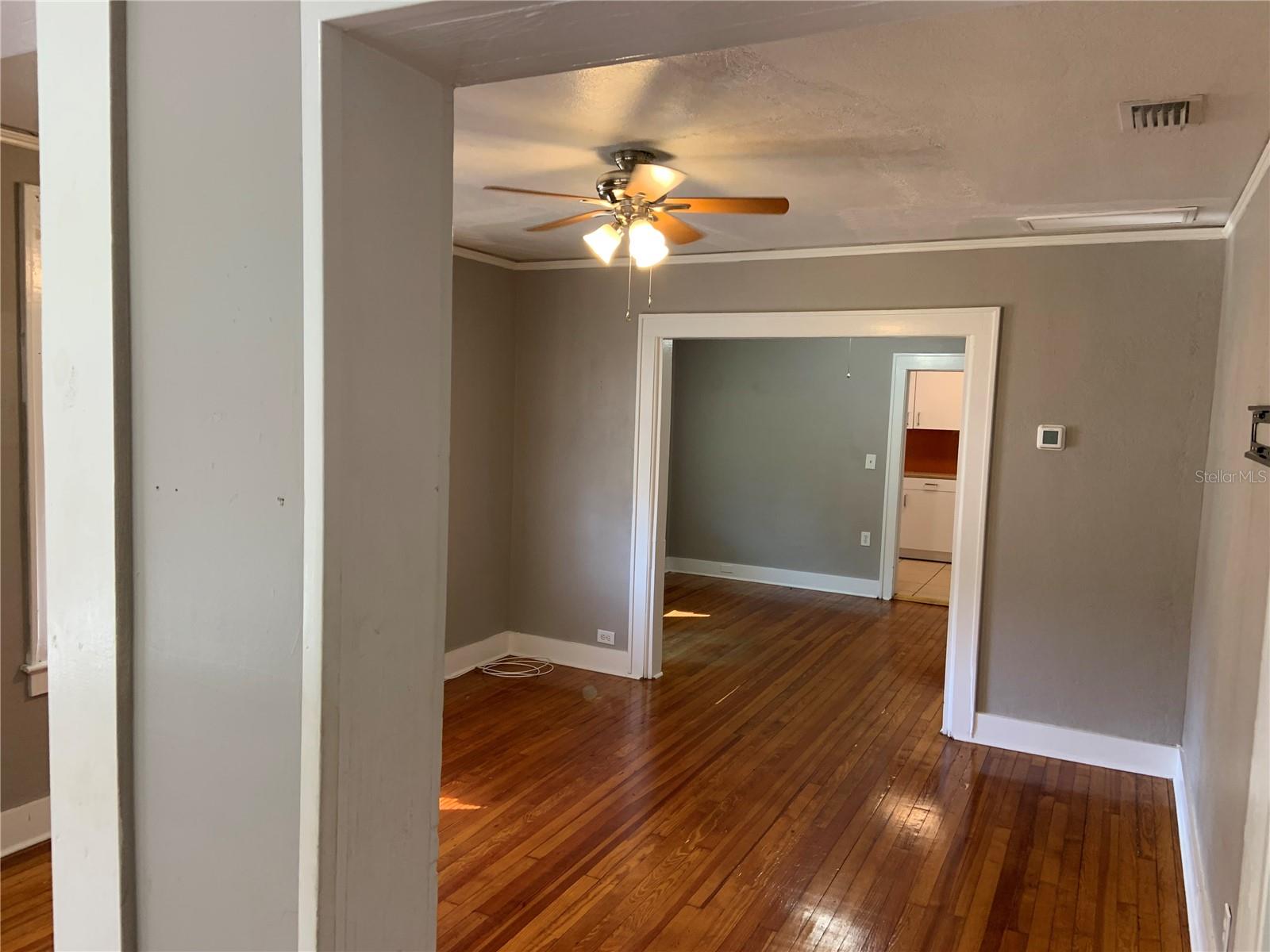 301 W WOODLAWN AVE, TAMPA, FL, 33603