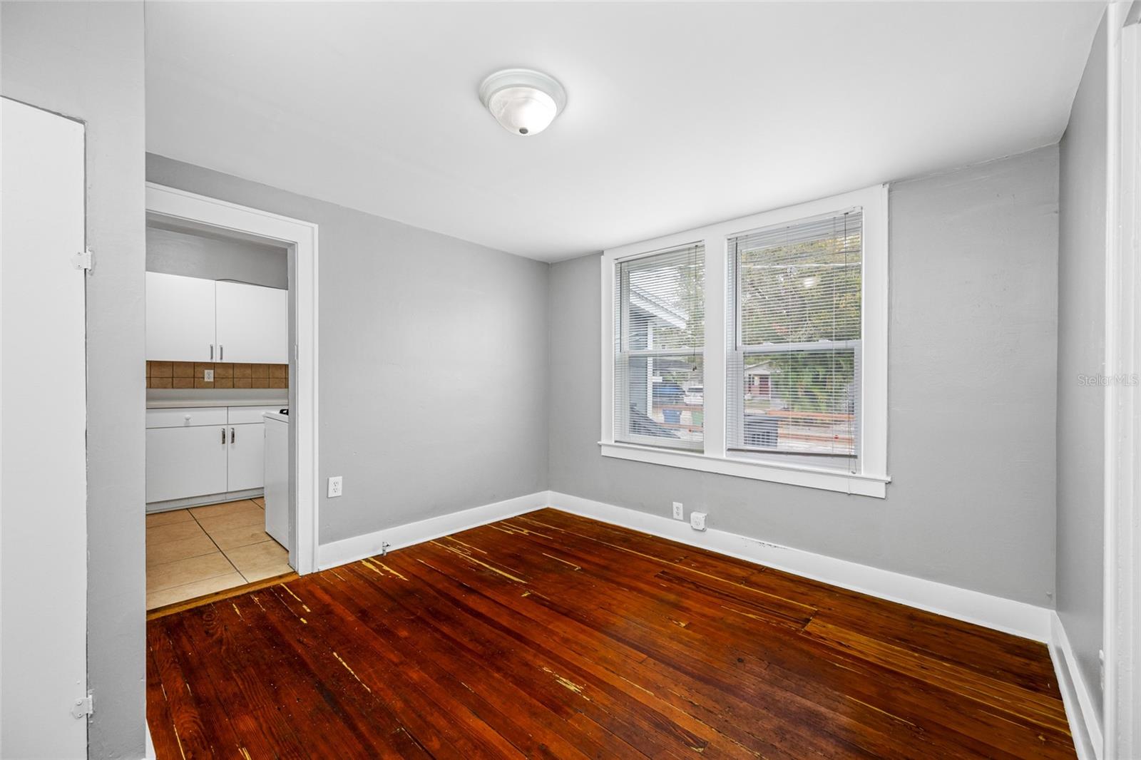 301 W WOODLAWN AVE, TAMPA, FL, 33603
