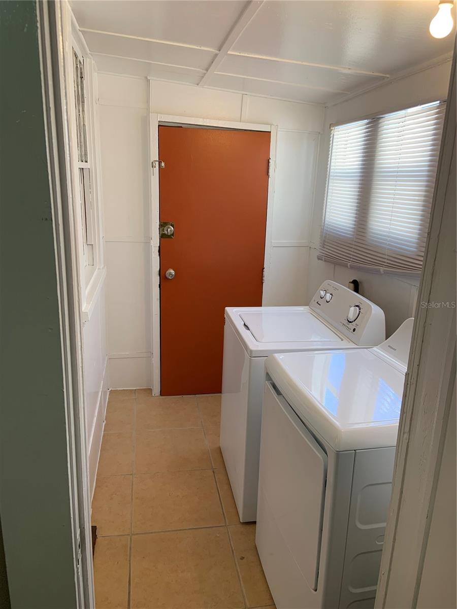 301 W WOODLAWN AVE, TAMPA, FL, 33603
