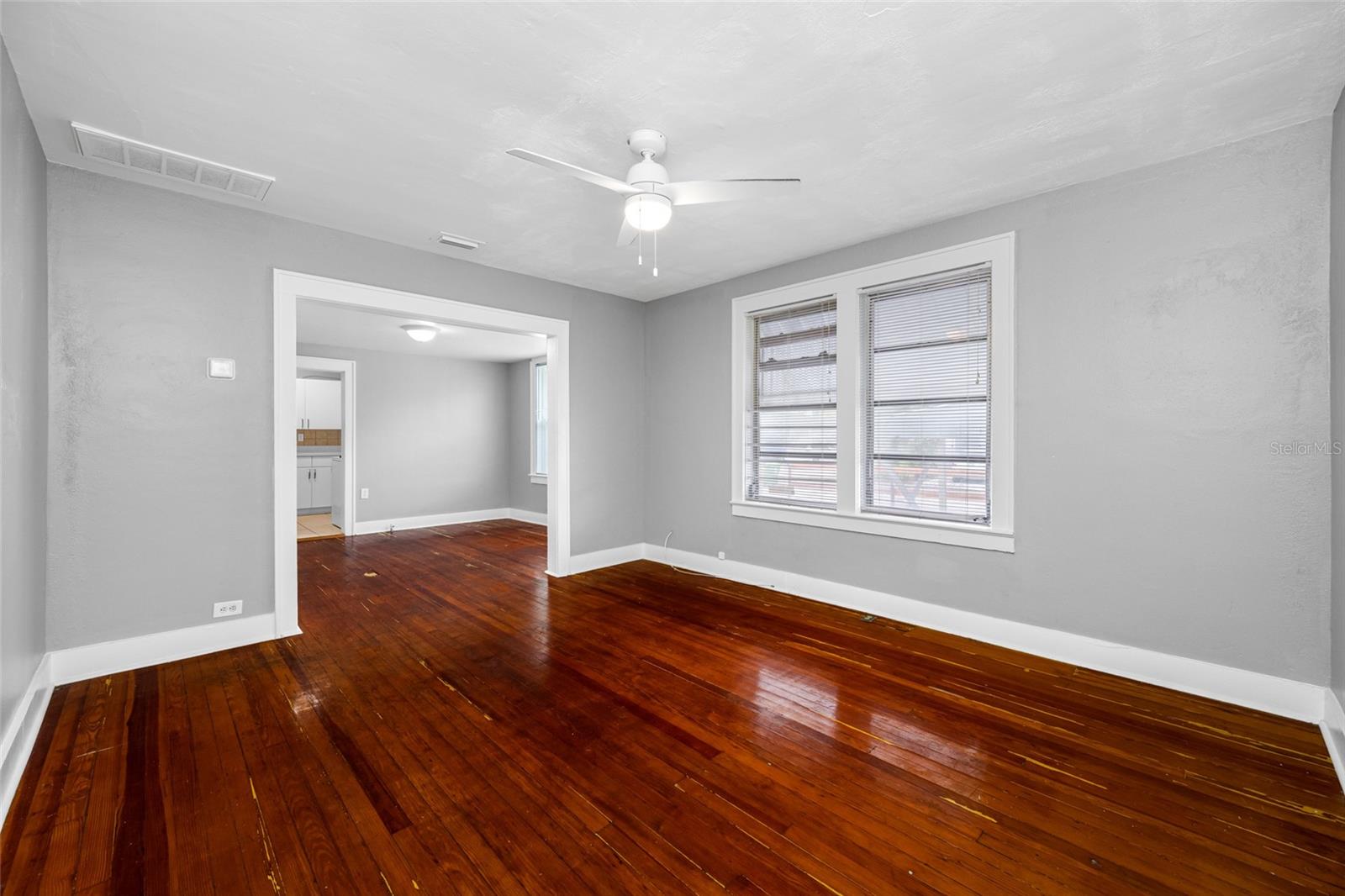 301 W WOODLAWN AVE, TAMPA, FL, 33603