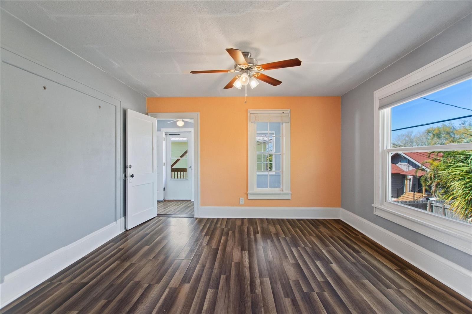 7401 & 1/2 1ST AVE N #UPR-B, ST PETERSBURG, FL, 33710