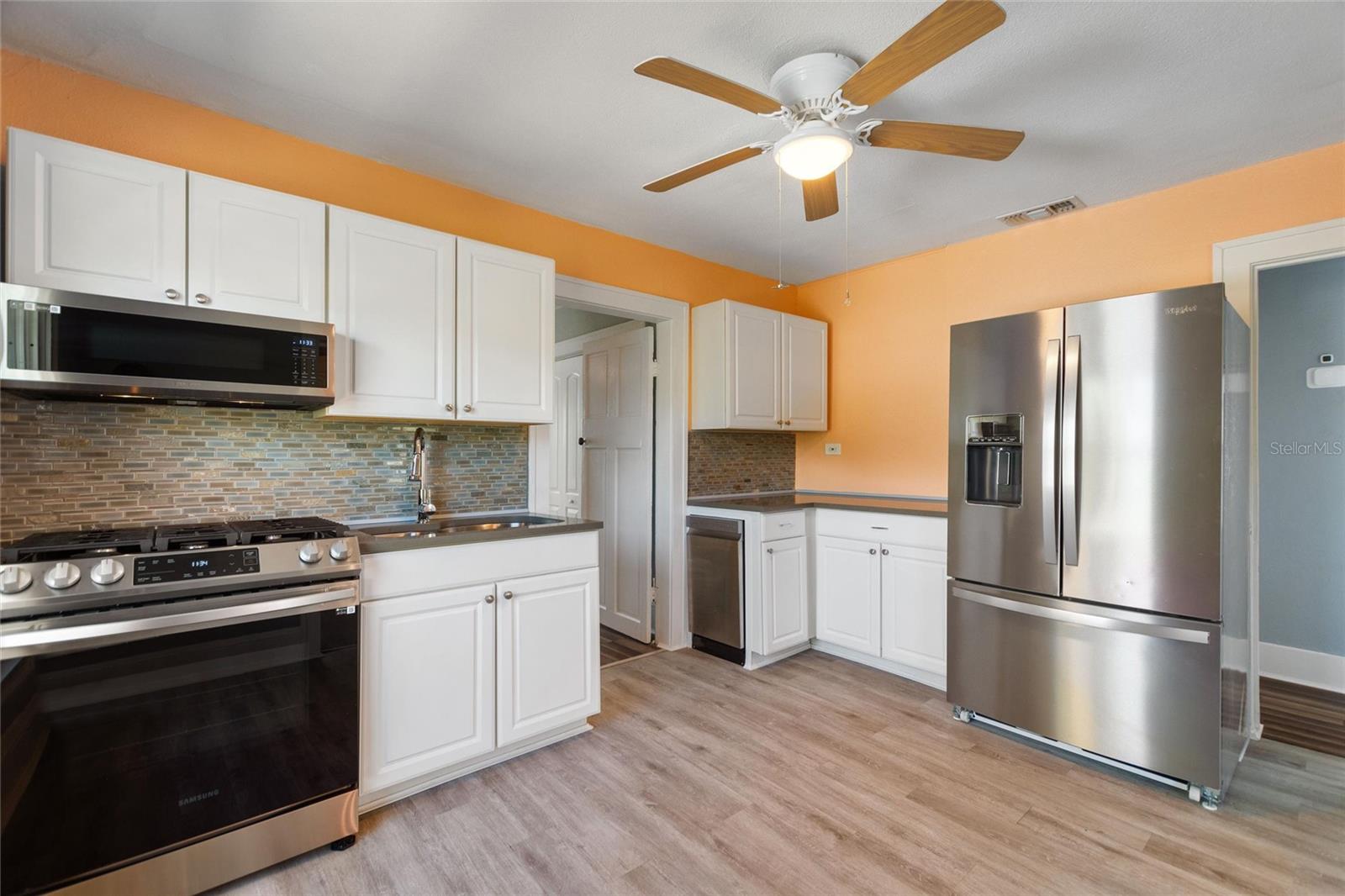 7401 & 1/2 1ST AVE N #UPR-B, ST PETERSBURG, FL, 33710