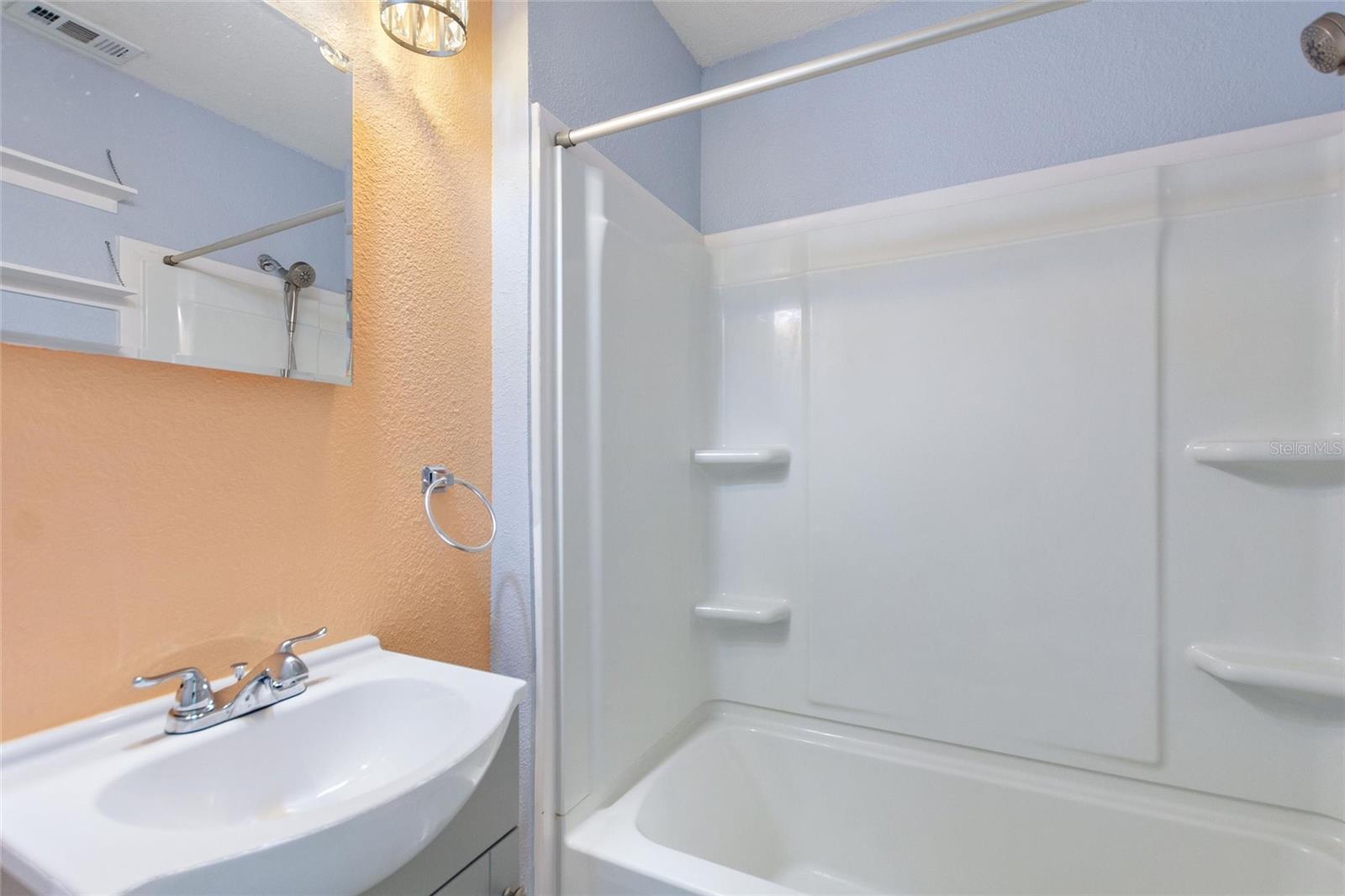 7401 & 1/2 1ST AVE N #UPR-B, ST PETERSBURG, FL, 33710