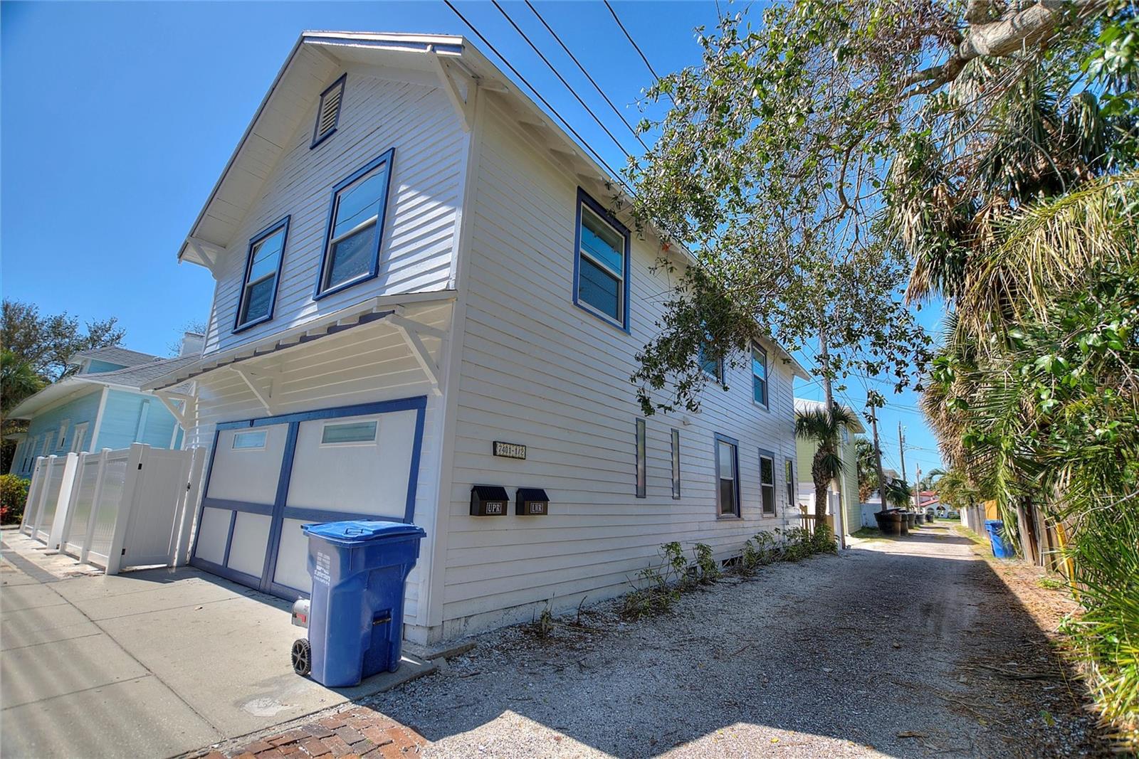 7401 & 1/2 1ST AVE N #UPR-B, ST PETERSBURG, FL, 33710