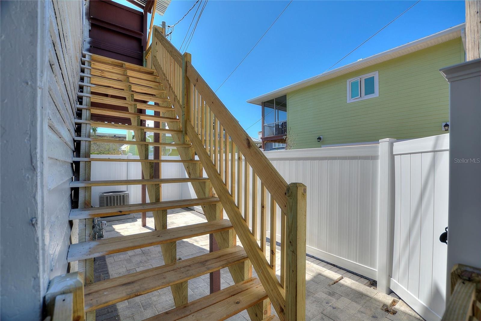 7401 & 1/2 1ST AVE N #UPR-B, ST PETERSBURG, FL, 33710