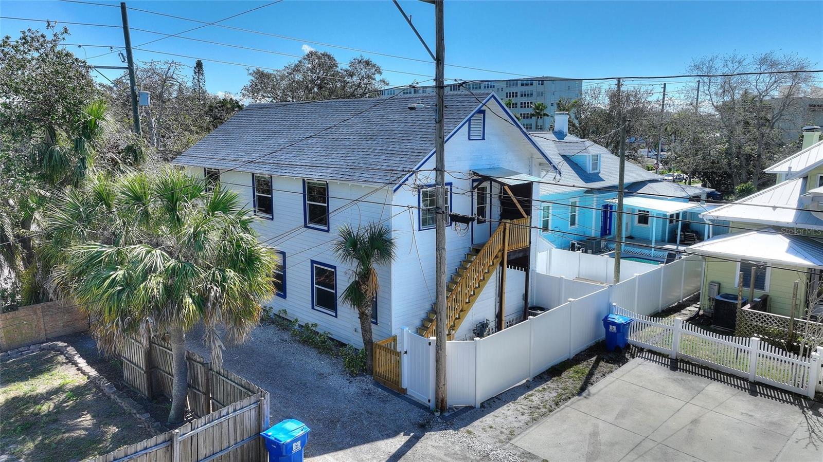 7401 & 1/2 1ST AVE N #UPR-B, ST PETERSBURG, FL, 33710