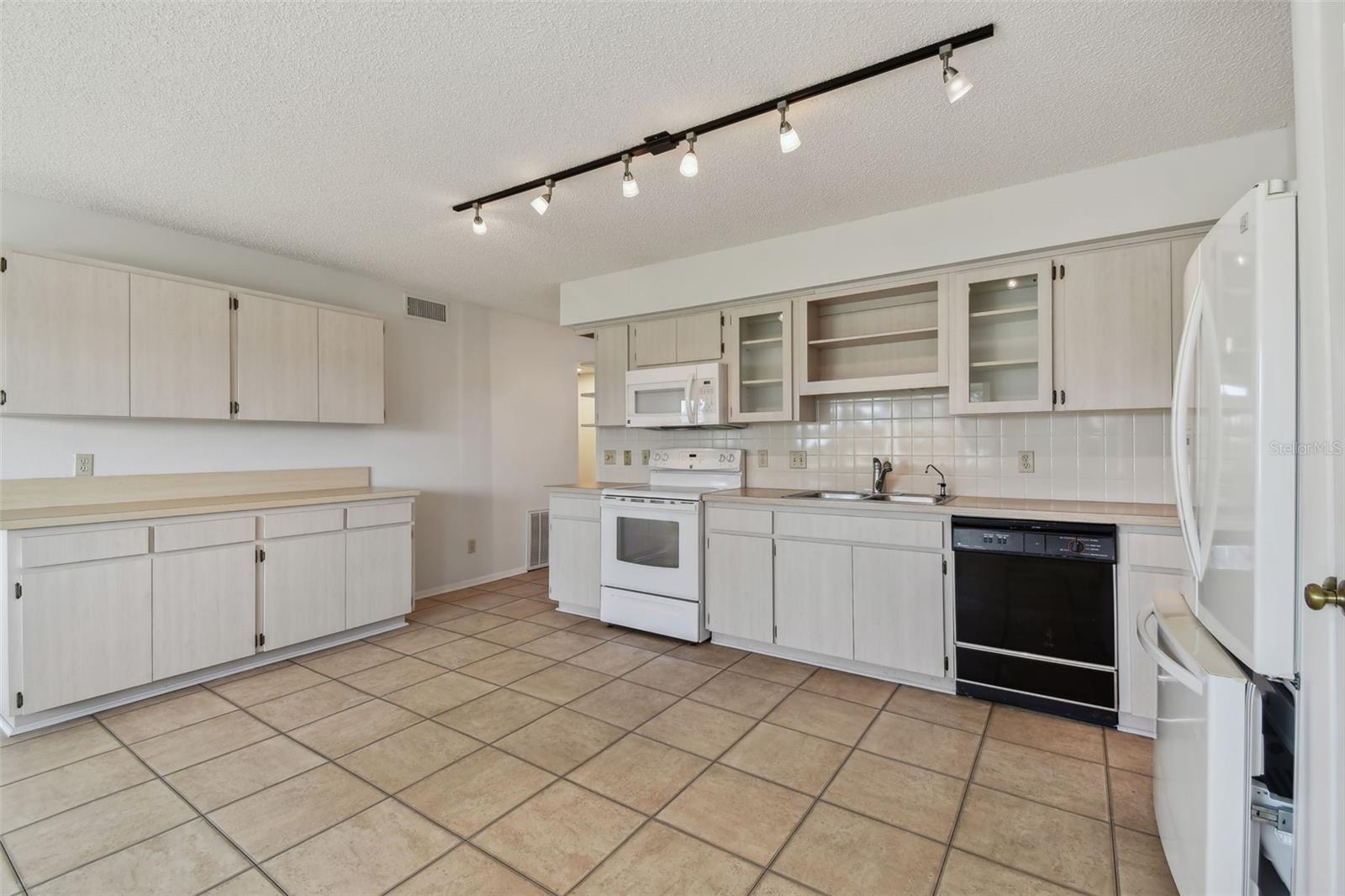 2220 SPANISH DR #4, CLEARWATER, FL, 33763