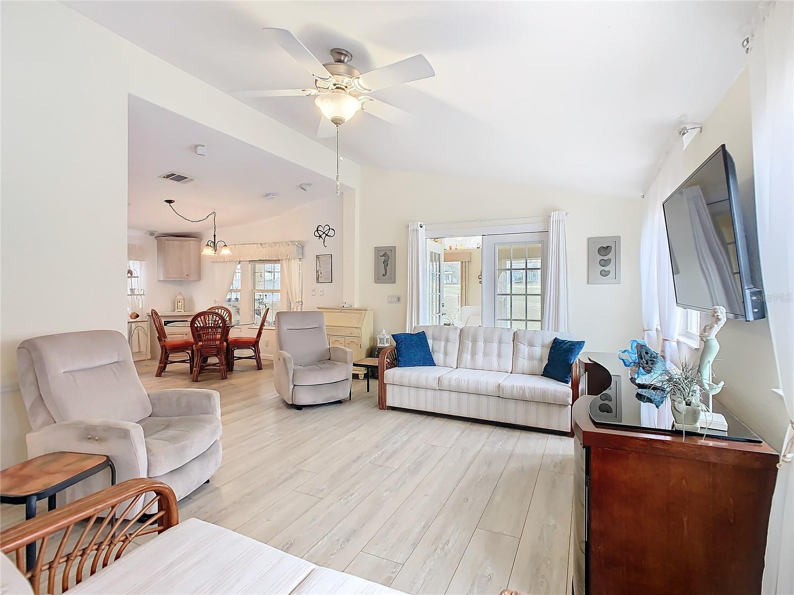 511 PAR PINES BLVD, DAVENPORT, FL, 33837