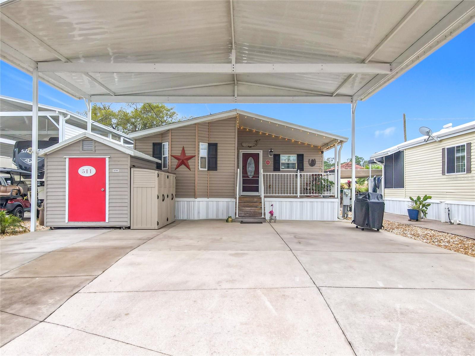 511 PAR PINES BLVD, DAVENPORT, FL, 33837