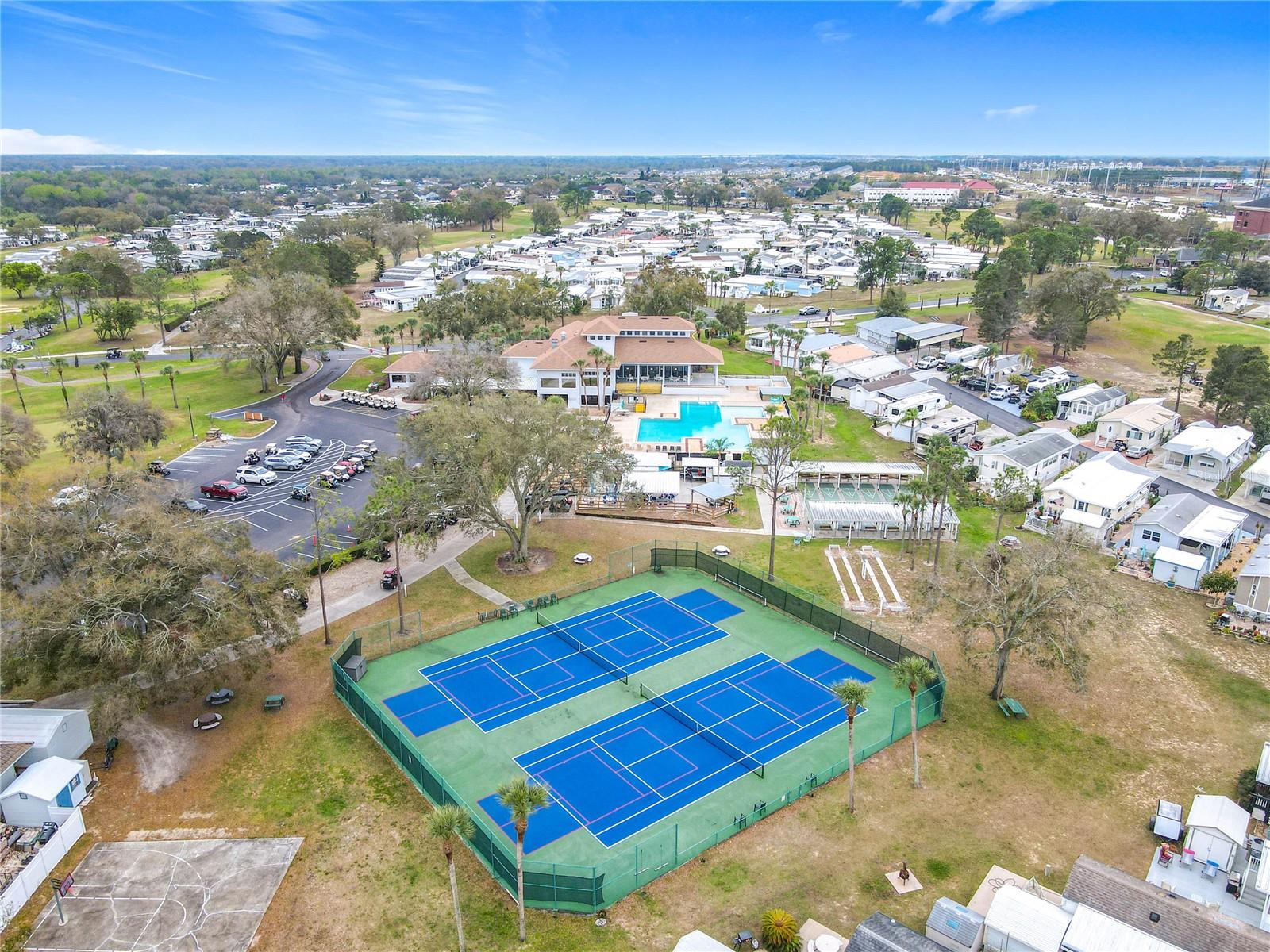511 PAR PINES BLVD, DAVENPORT, FL, 33837