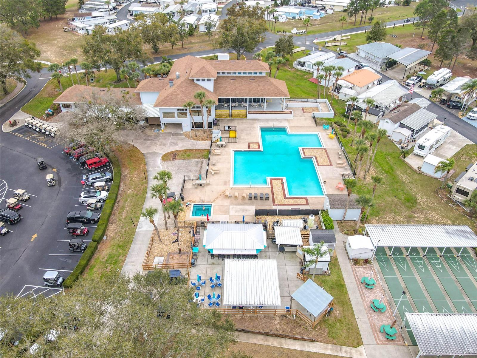 511 PAR PINES BLVD, DAVENPORT, FL, 33837