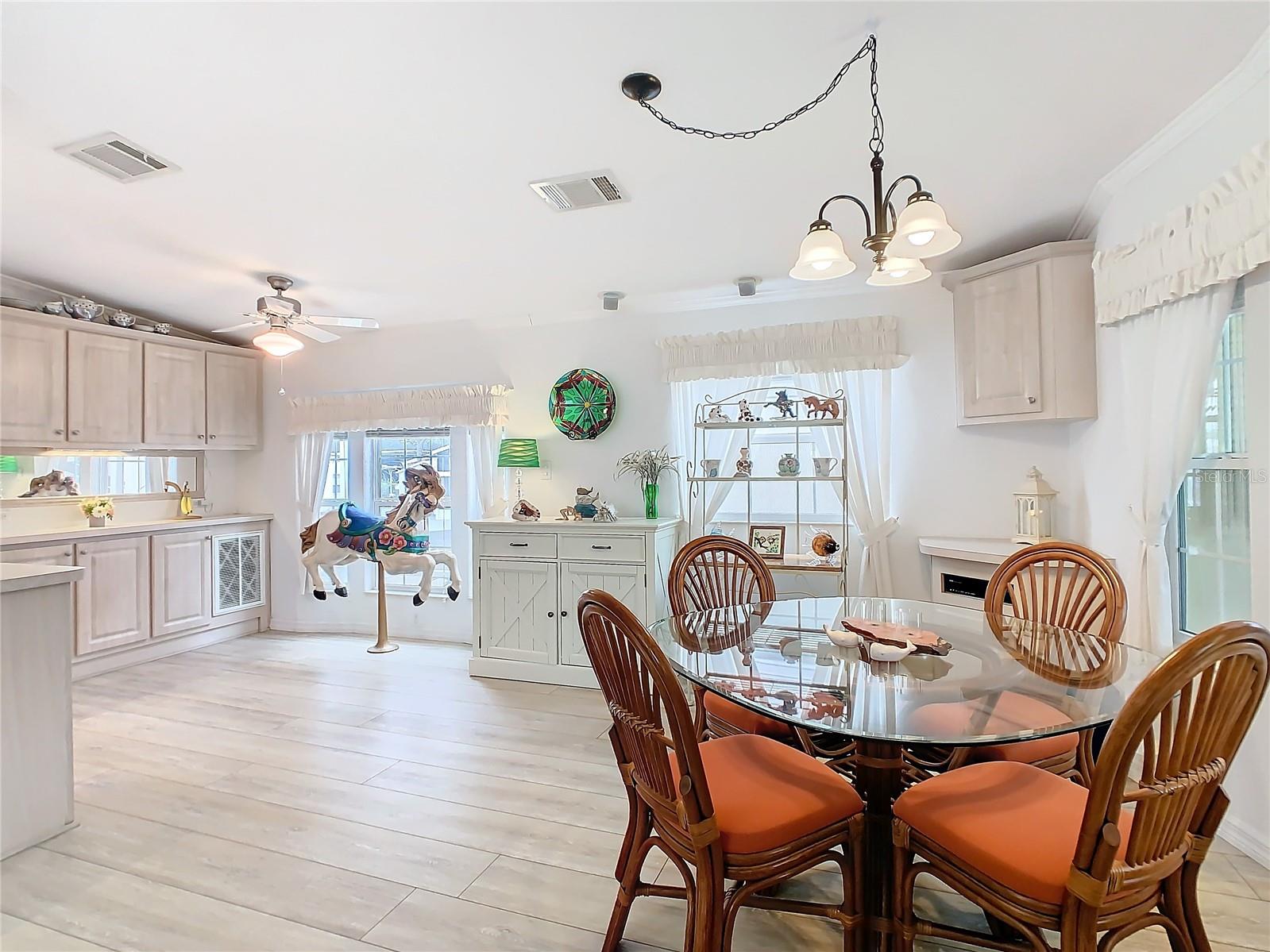 511 PAR PINES BLVD, DAVENPORT, FL, 33837