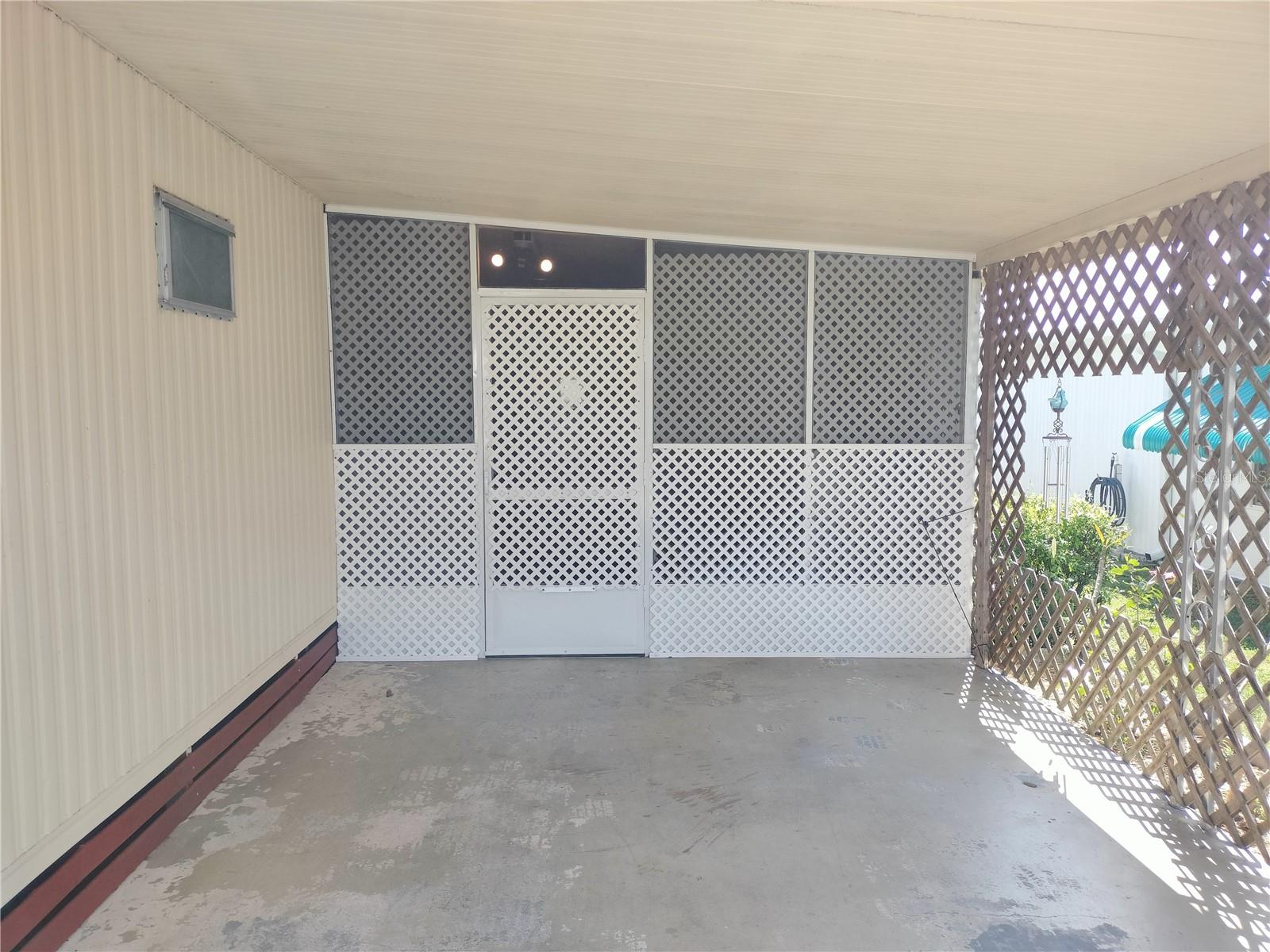 OM696010 Property Photo